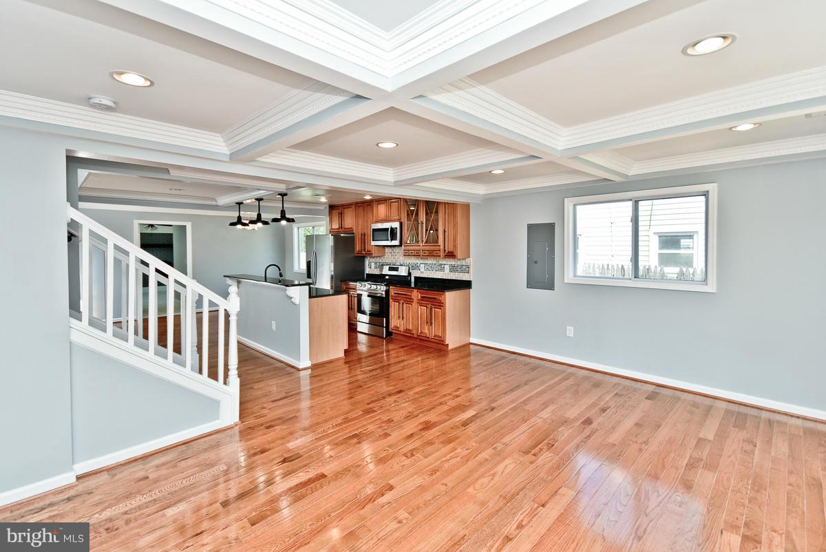 NORTH FORESTVILLE - Residential