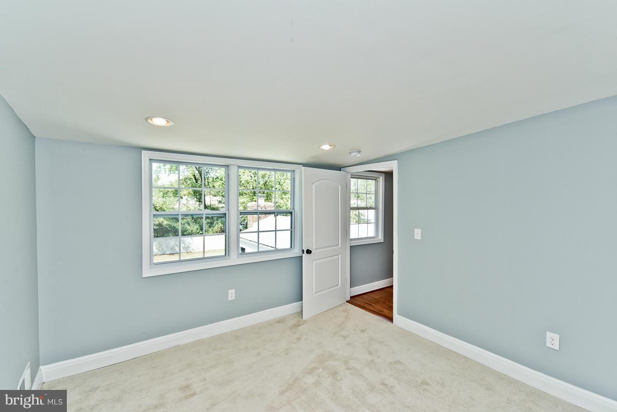 NORTH FORESTVILLE - Residential