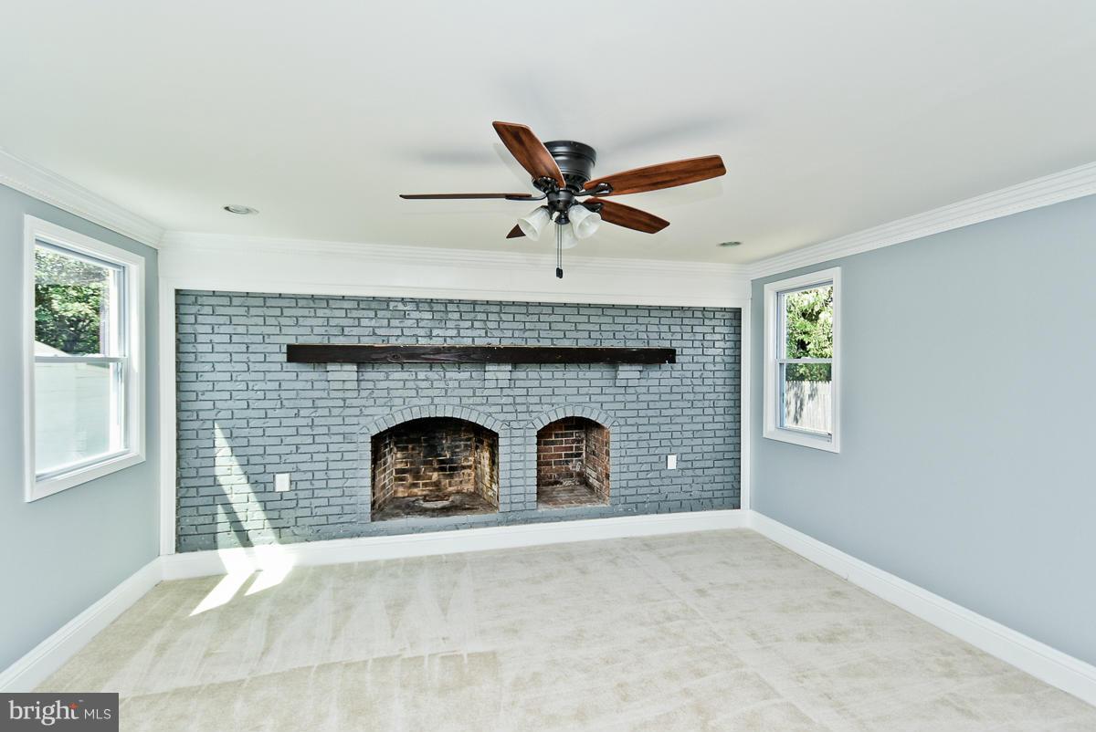 NORTH FORESTVILLE - Residential