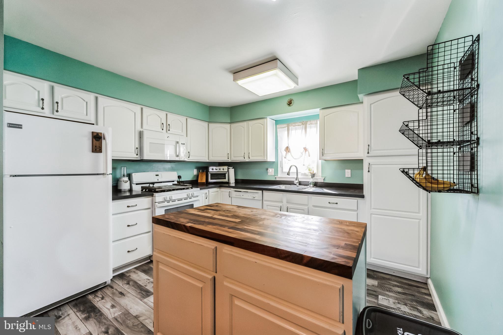 SOMERTON - Residential