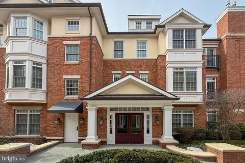 132 Victoria Mews, Princeton, NJ MLS: NJME2072688