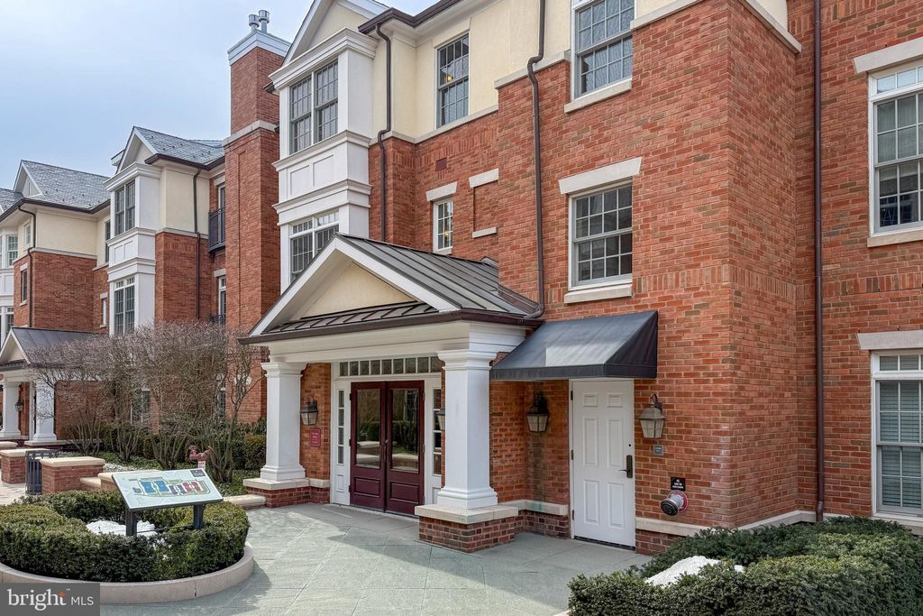 Photo of 132 Victoria Mews, PRINCETON, NJ 08542 (MLS # NJME2072688)