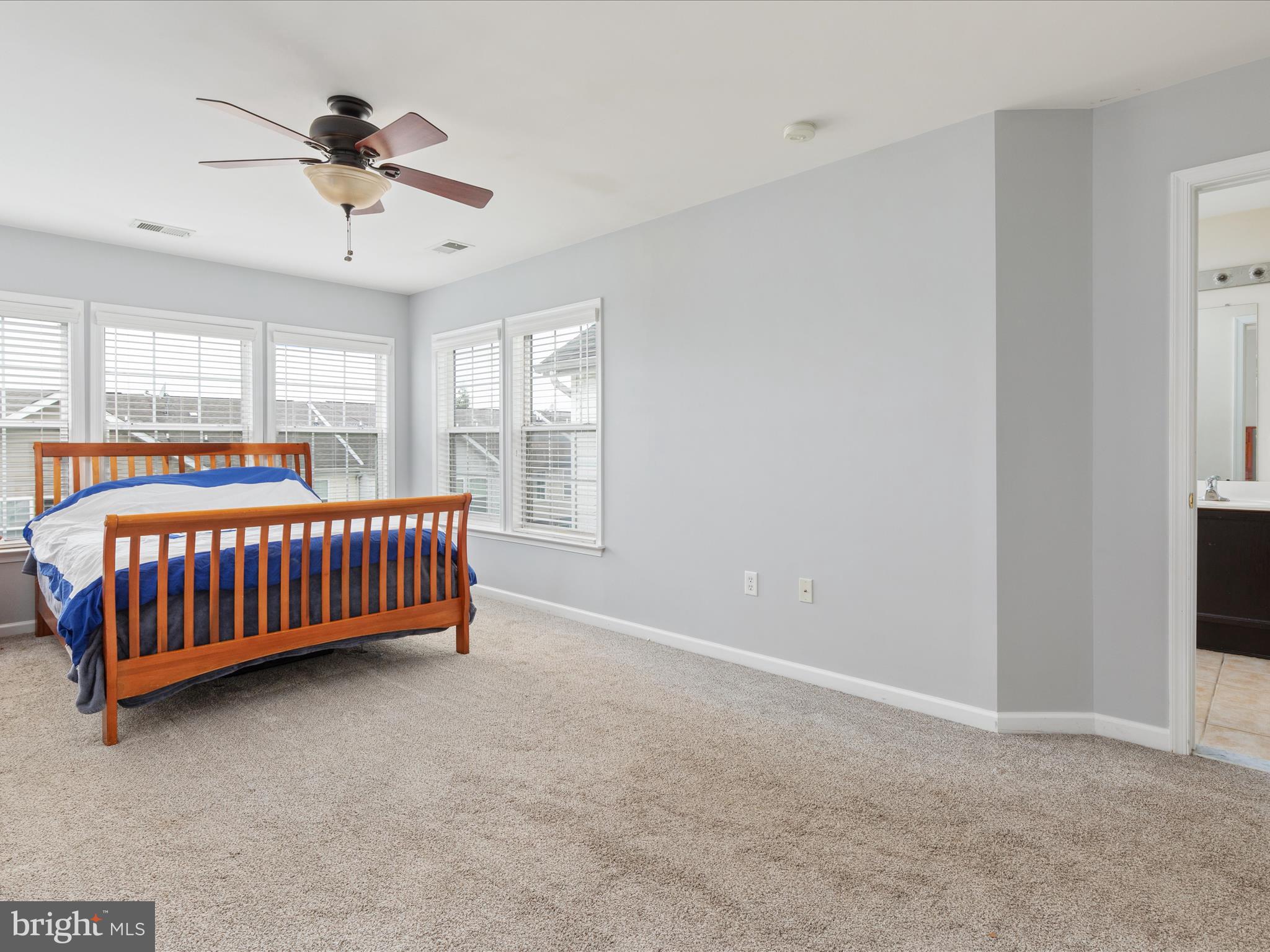 MANOR PARK - Residential