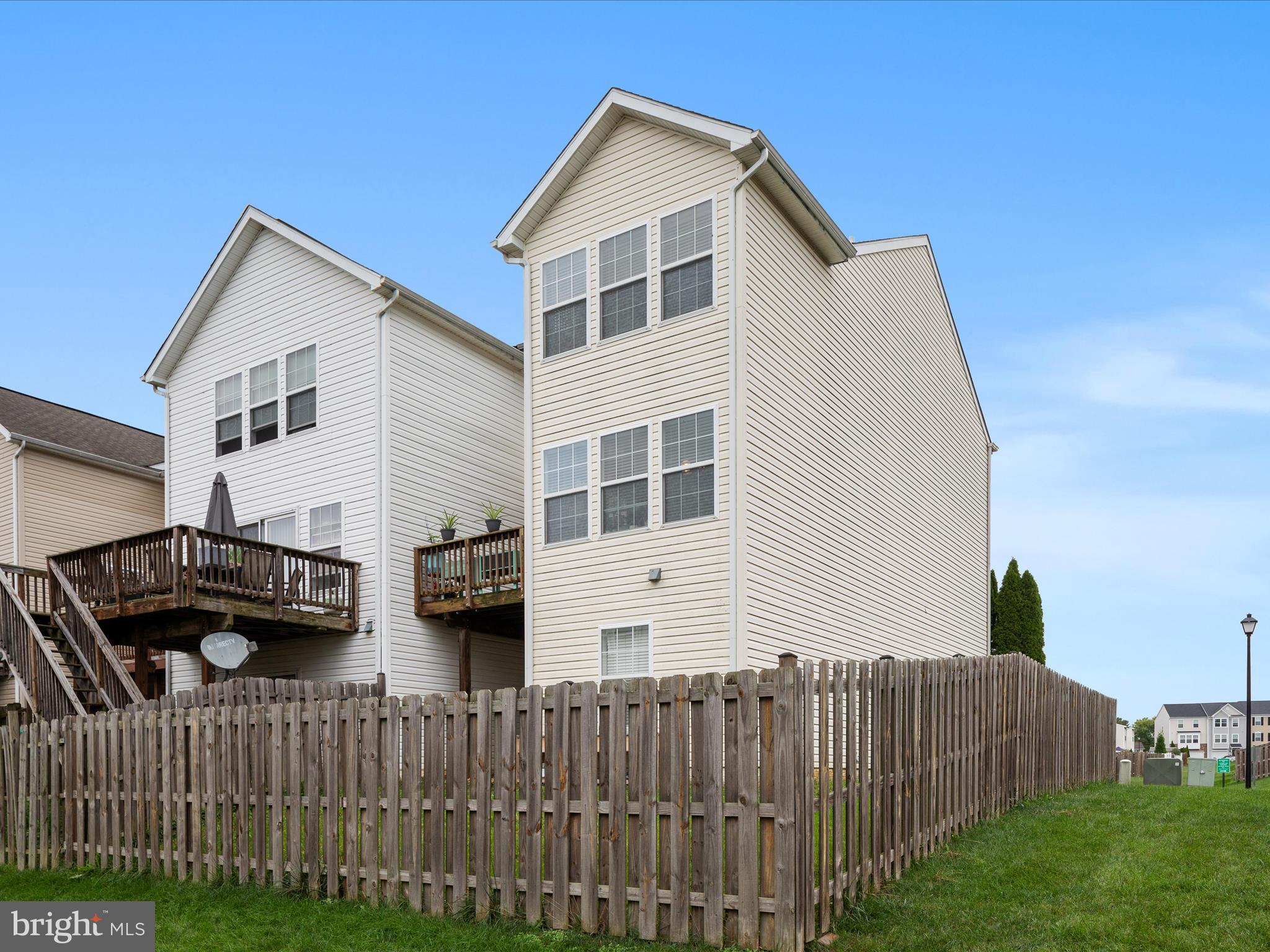 MANOR PARK - Residential