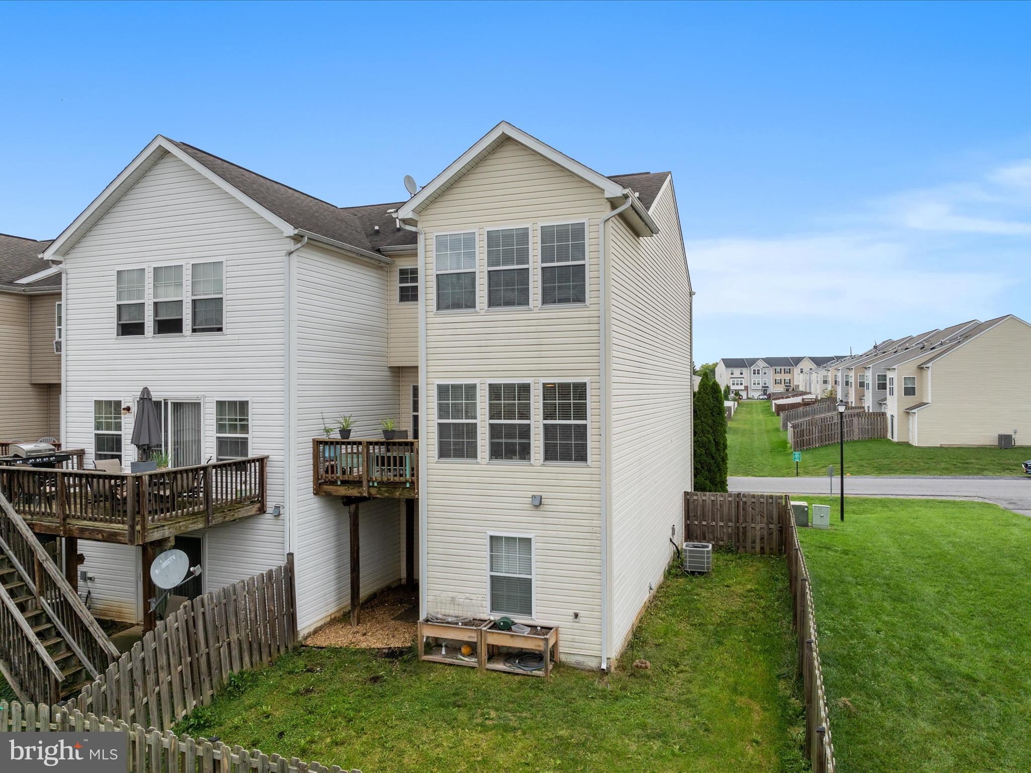 MANOR PARK - Residential