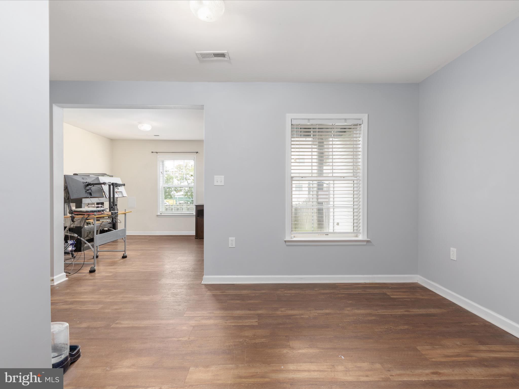 MANOR PARK - Residential