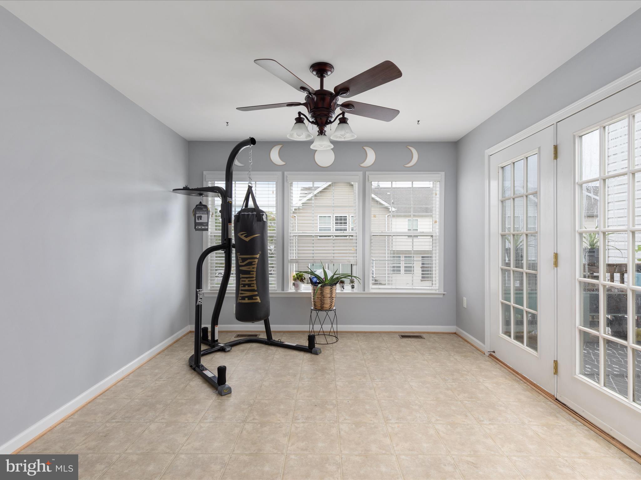 MANOR PARK - Residential