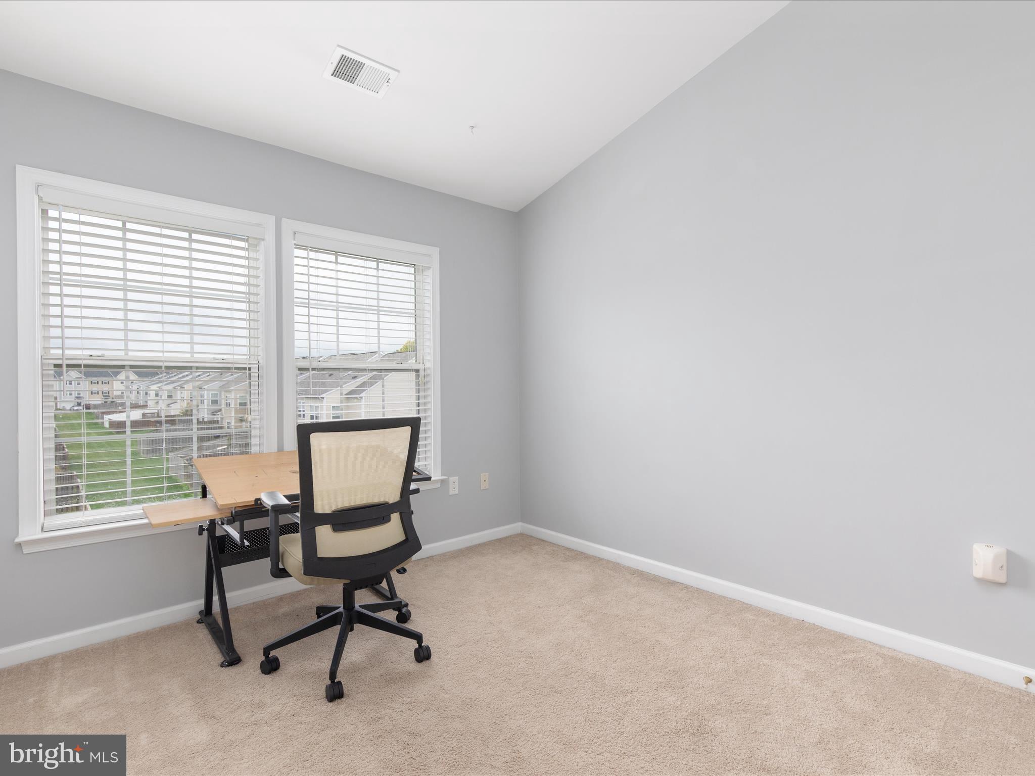 MANOR PARK - Residential