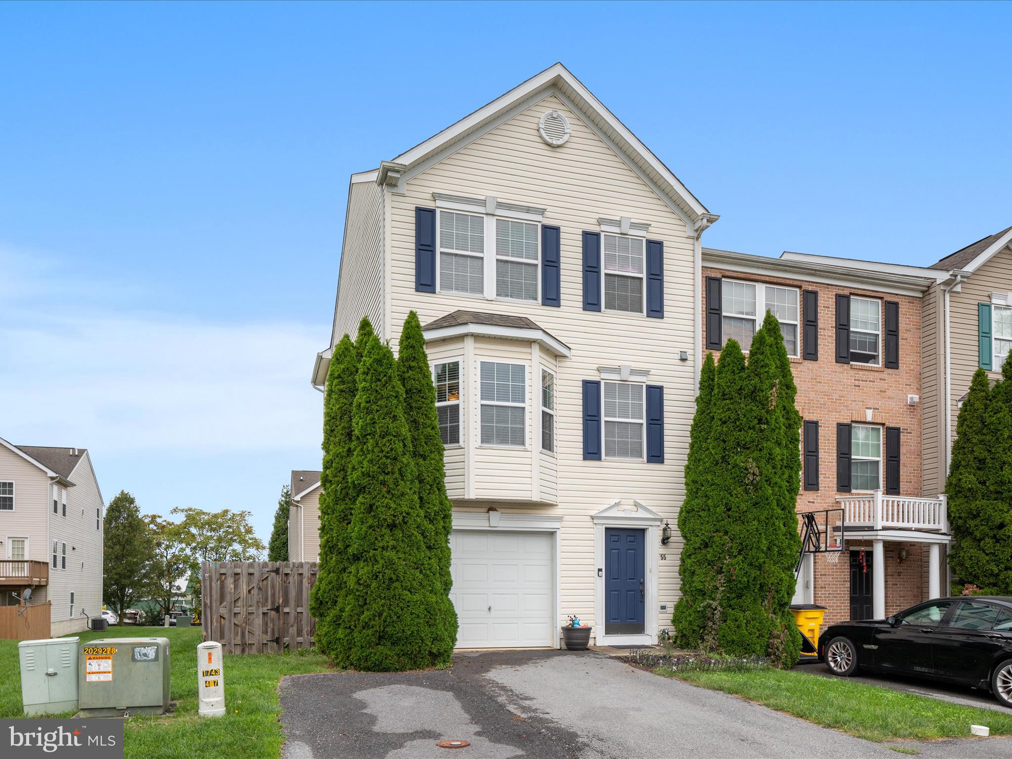 MANOR PARK - Residential