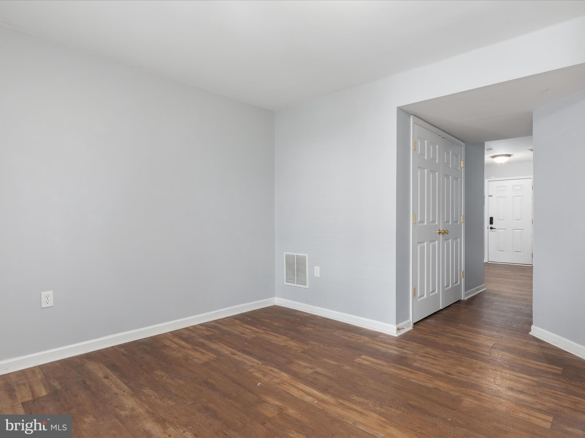 MANOR PARK - Residential