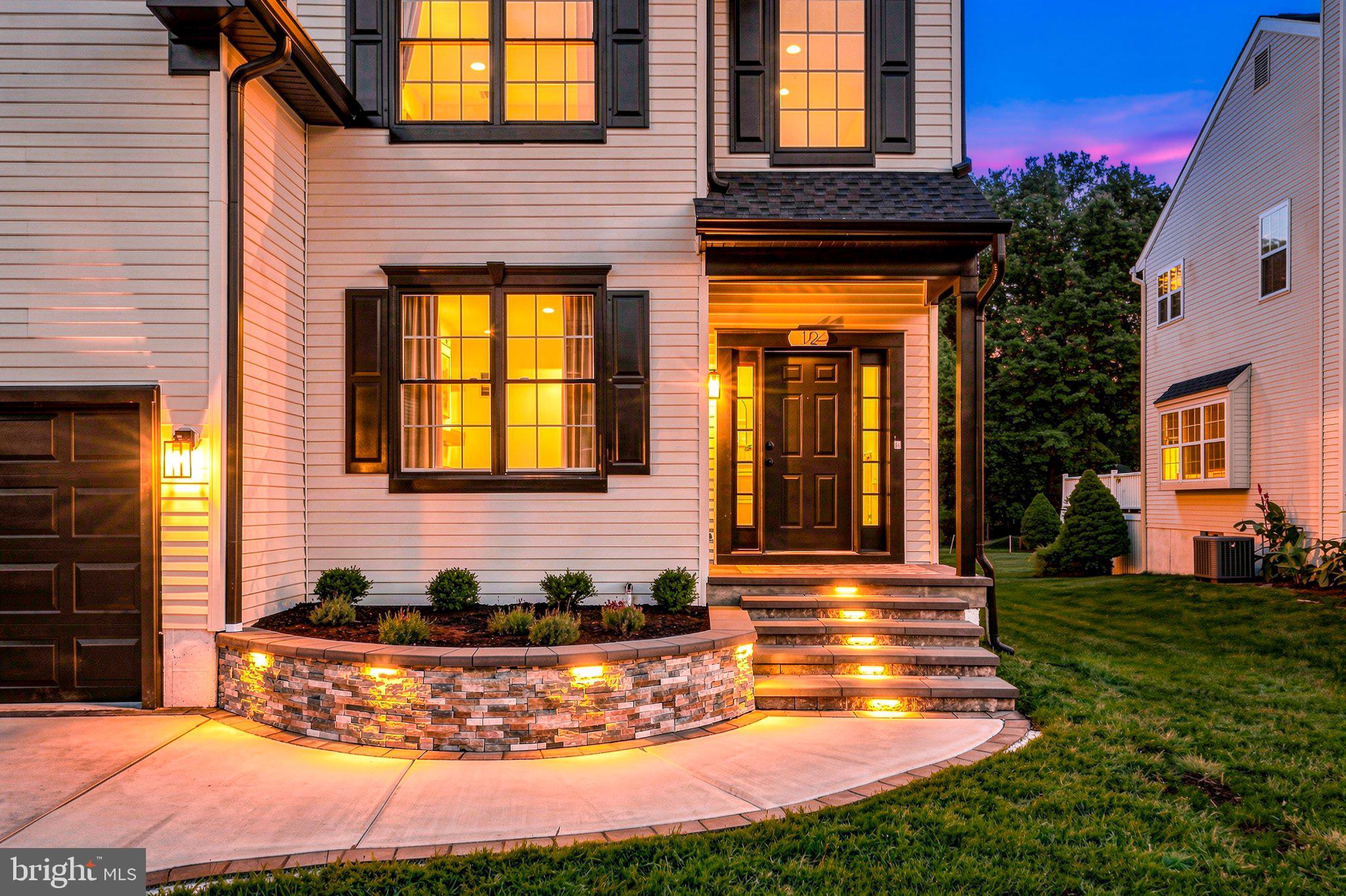12 WOOD VIEW DRIVE