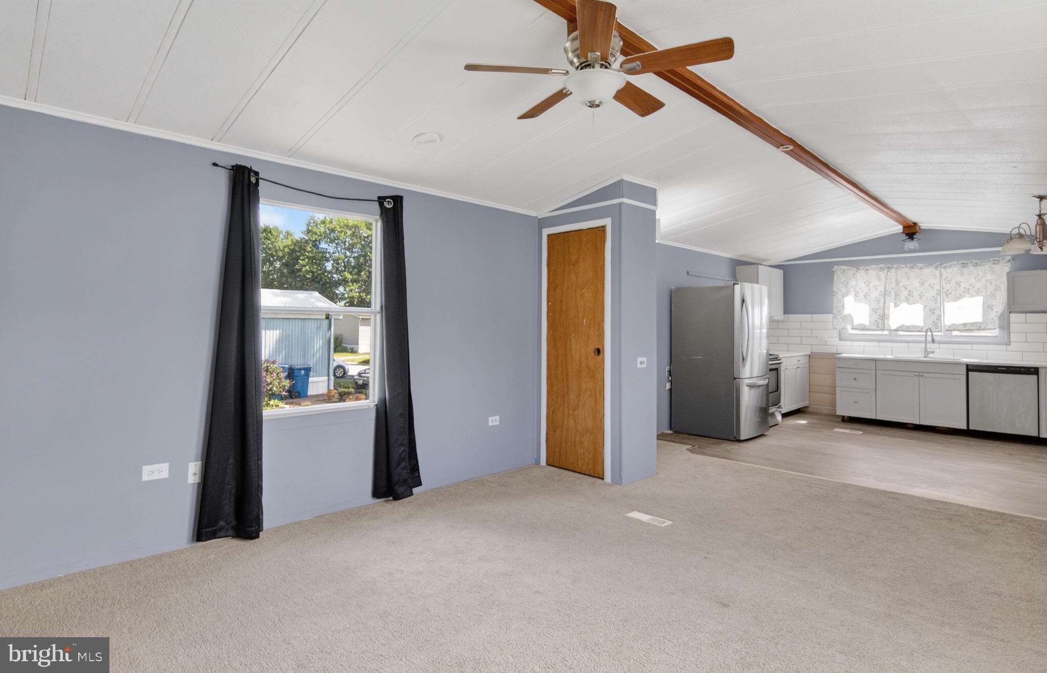 23 MAPLE DR