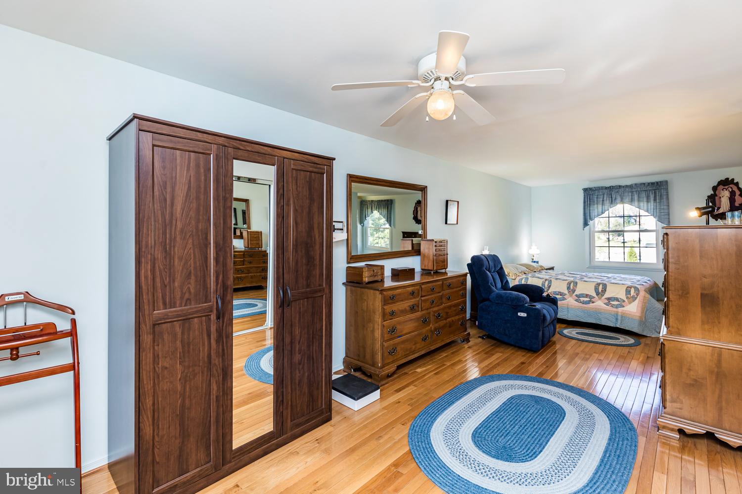 LONG REACH - Residential