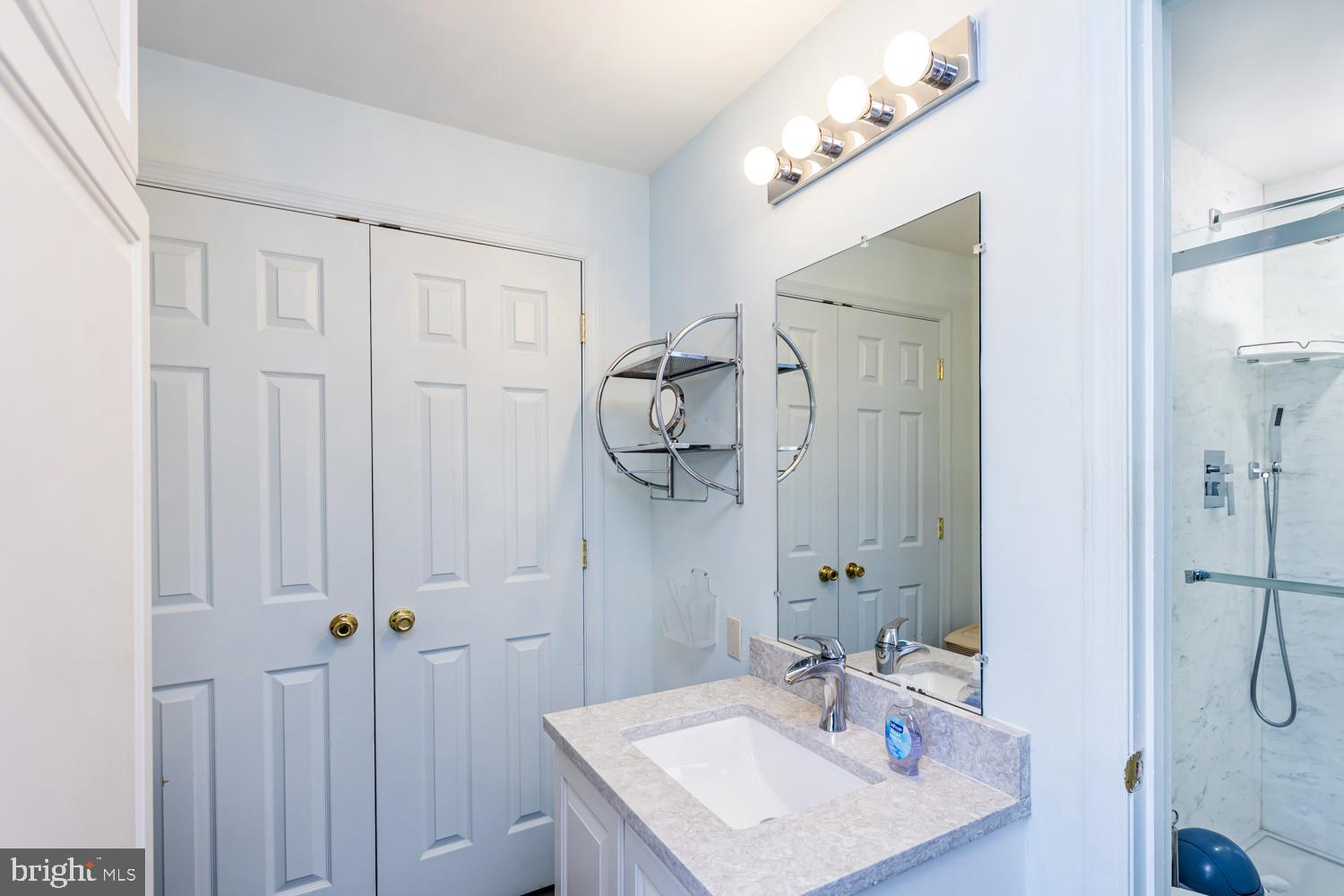 LONG REACH - Residential