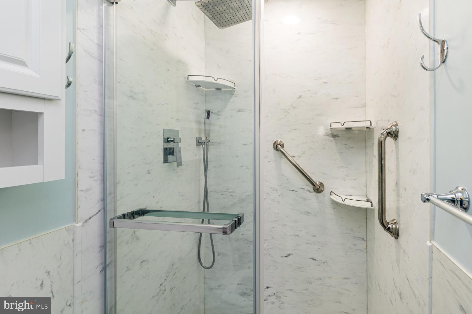 LONG REACH - Residential