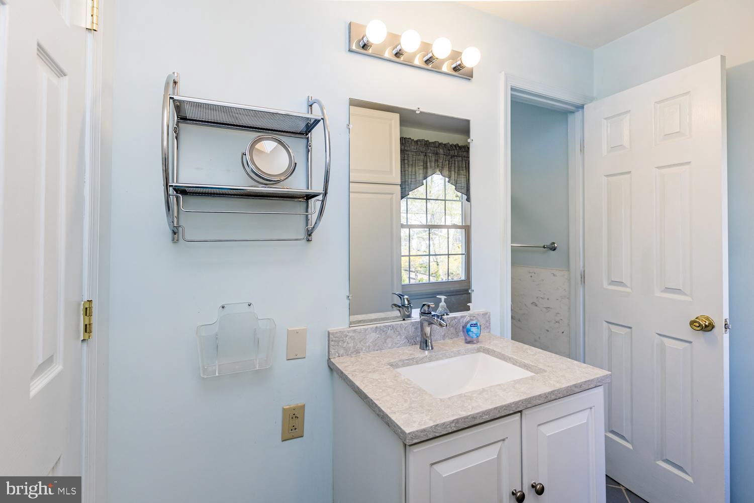 LONG REACH - Residential