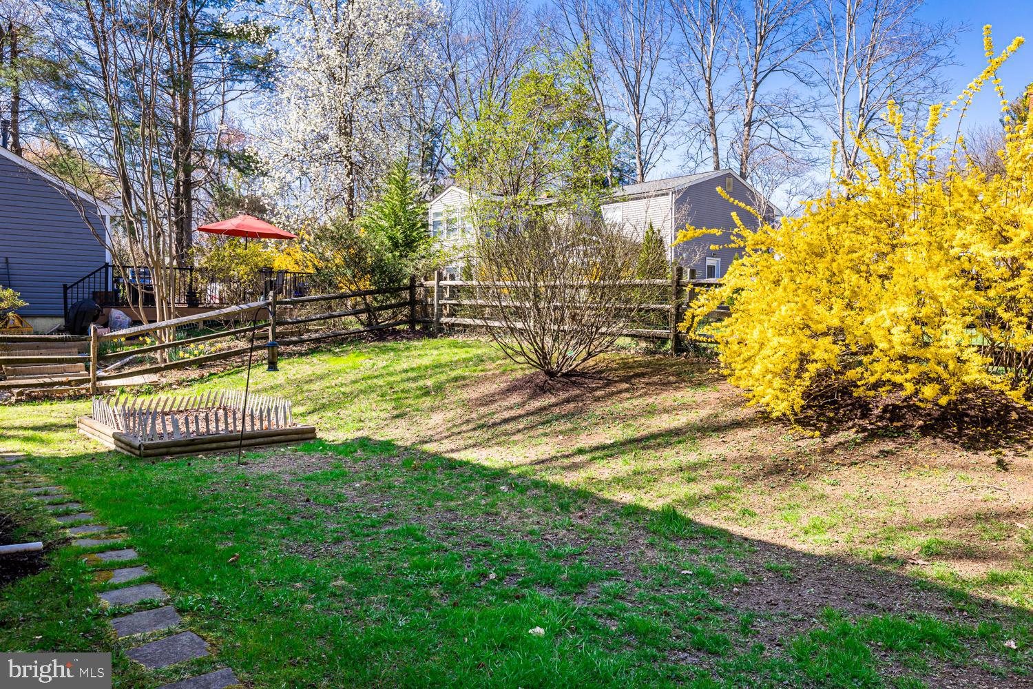 LONG REACH - Residential