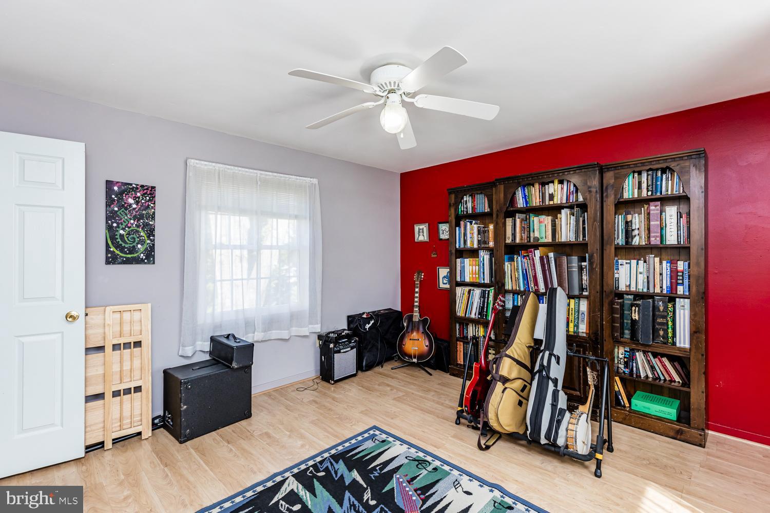 LONG REACH - Residential