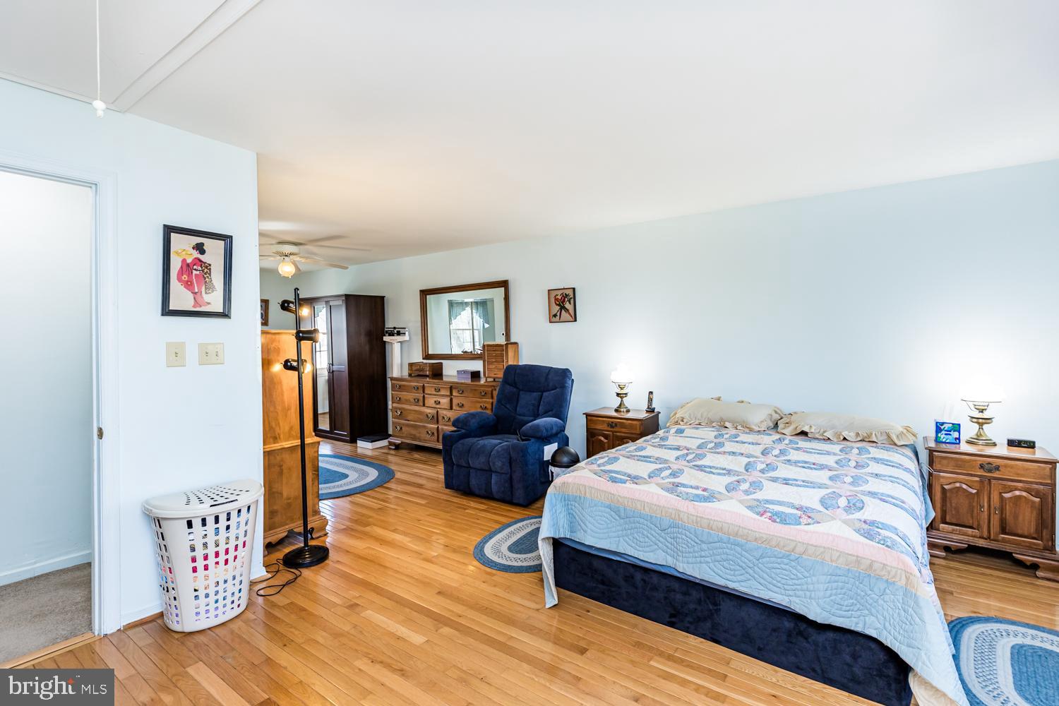 LONG REACH - Residential