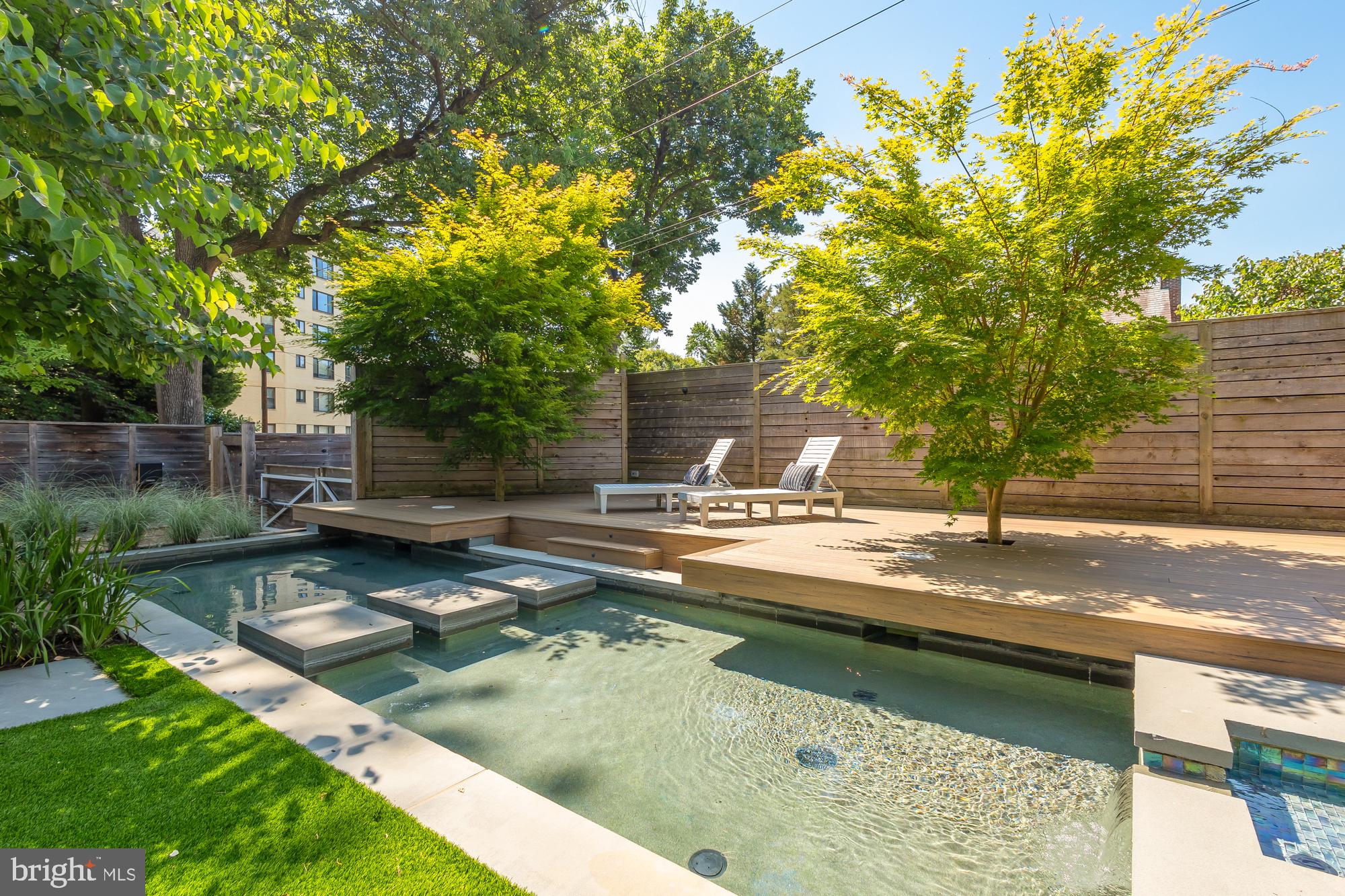 WAKEFIELD - Residential