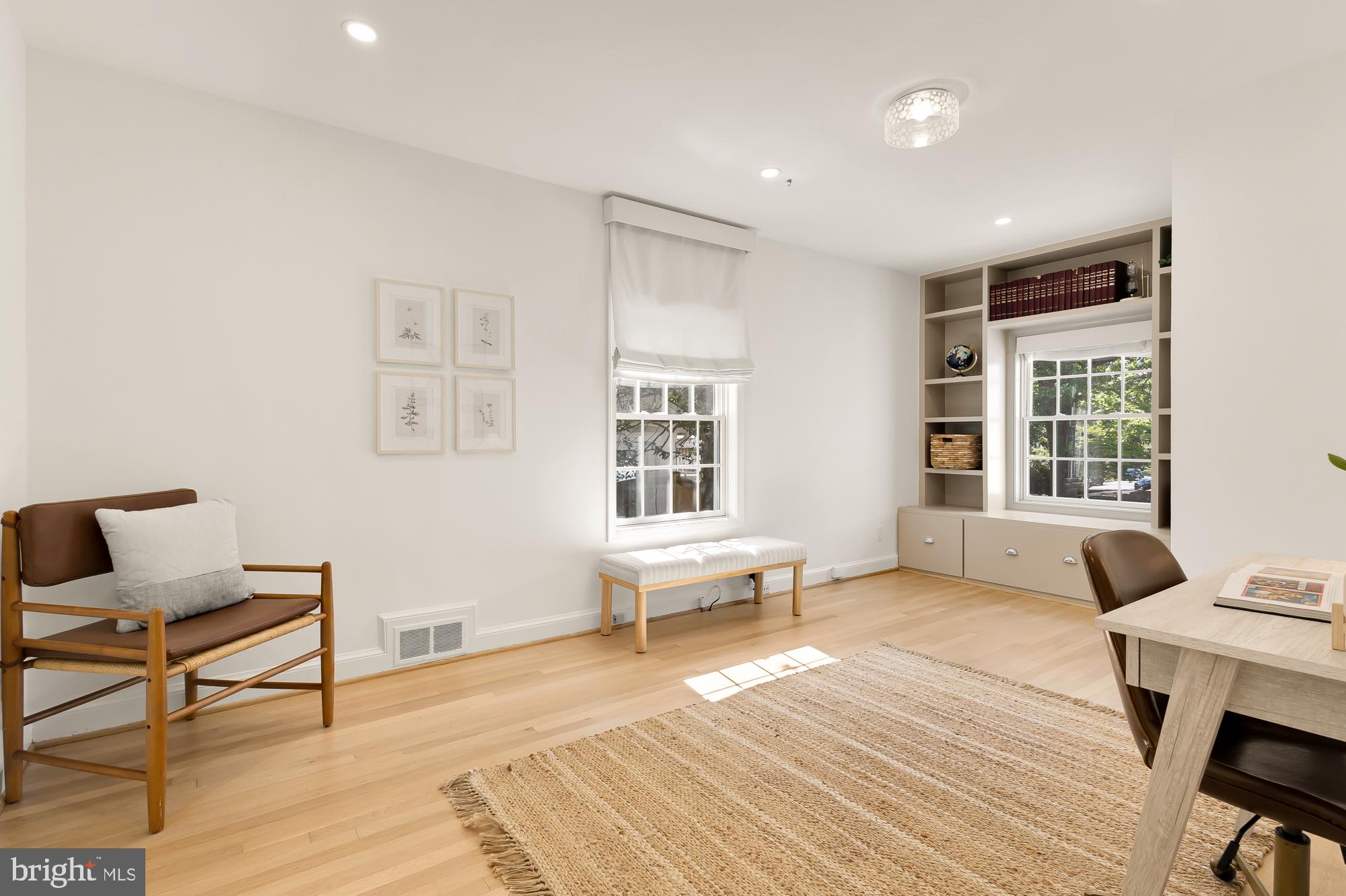 WAKEFIELD - Residential