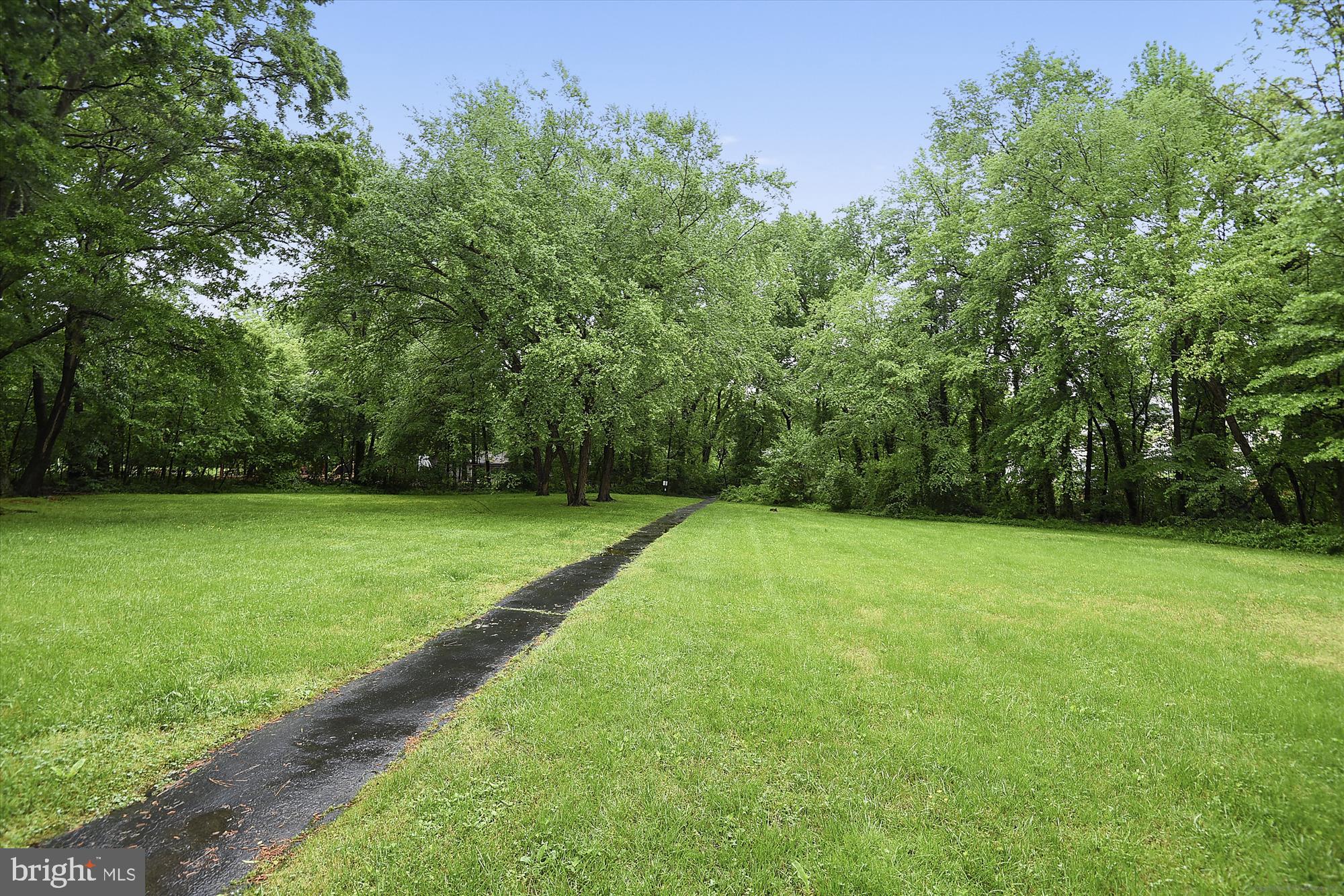 OAKBROOKE AT FORT HUNT - Residential