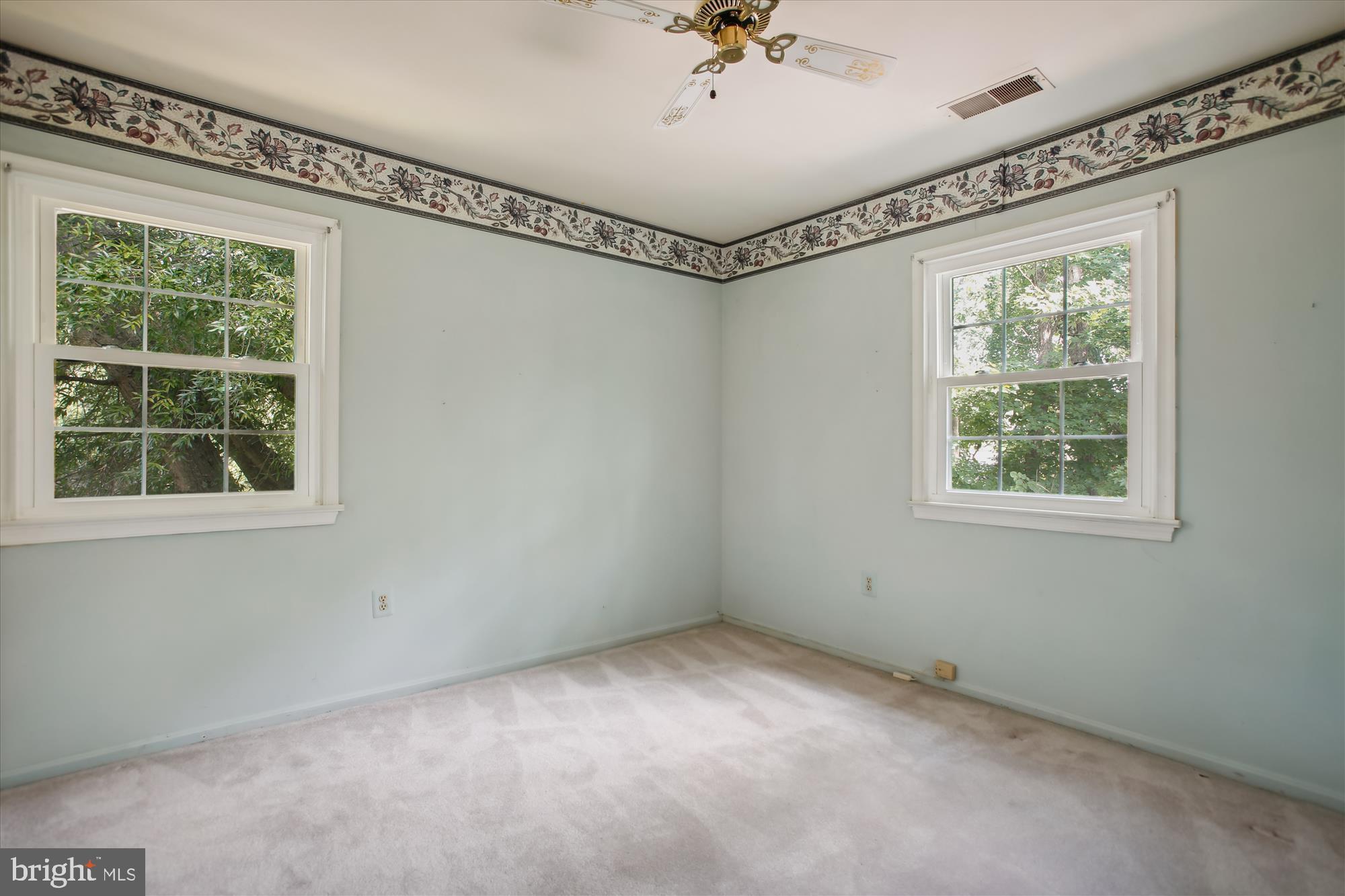 OAKBROOKE AT FORT HUNT - Residential