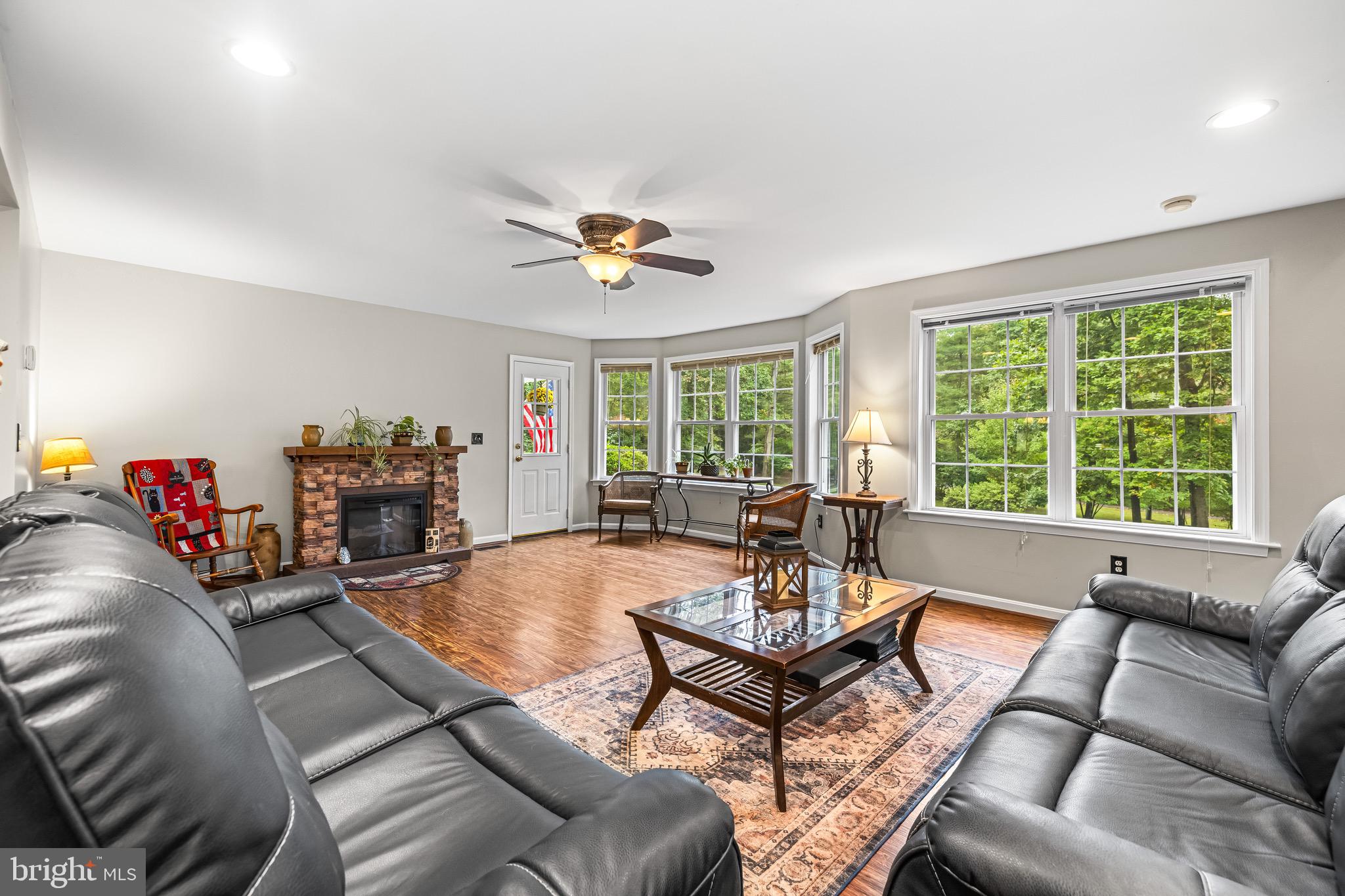 1848 LAUREL RIDGE DRIVE
