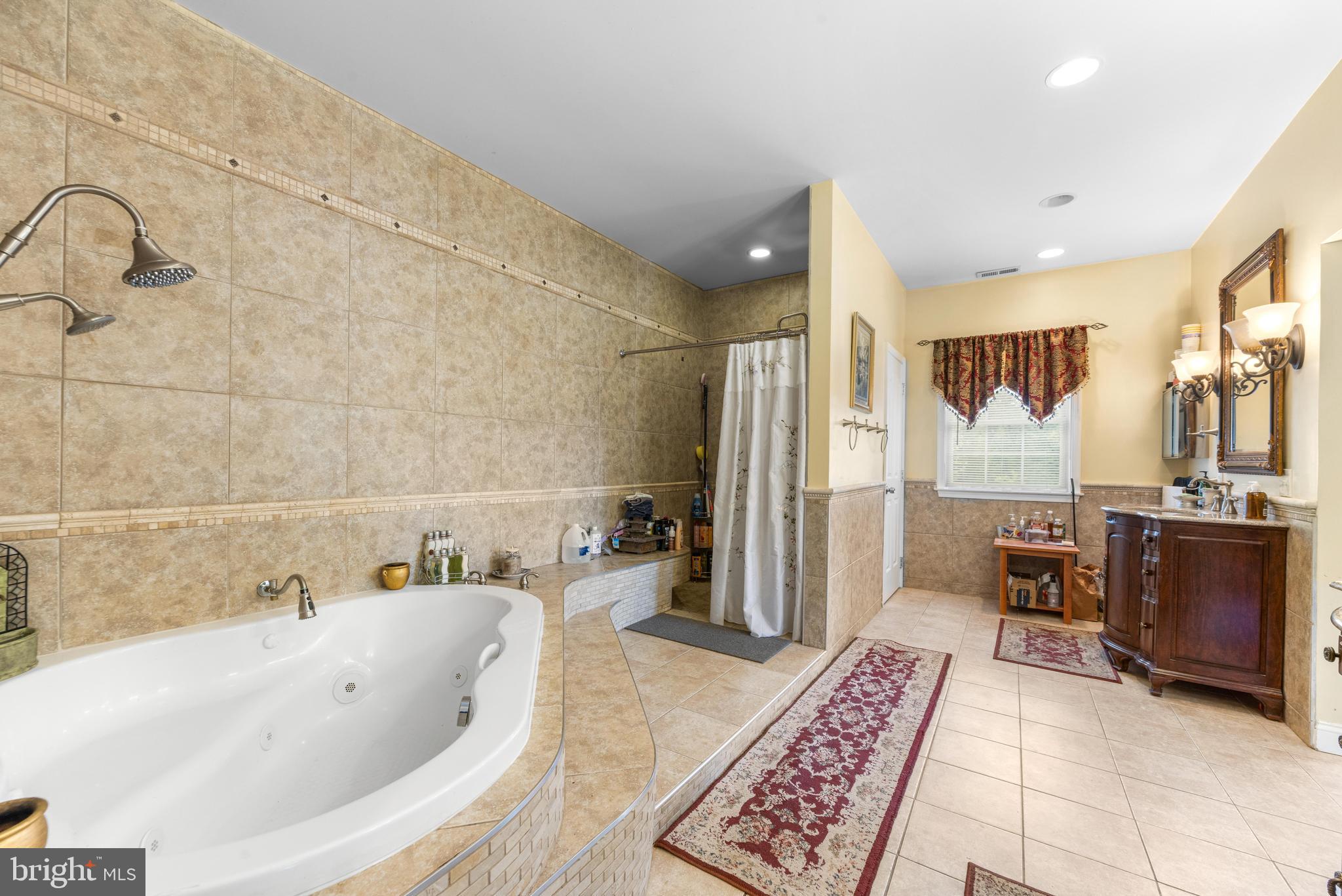 KINGSVILLE - Residential