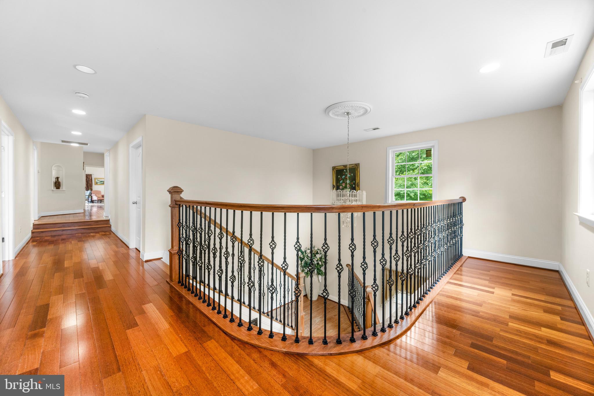 KINGSVILLE - Residential