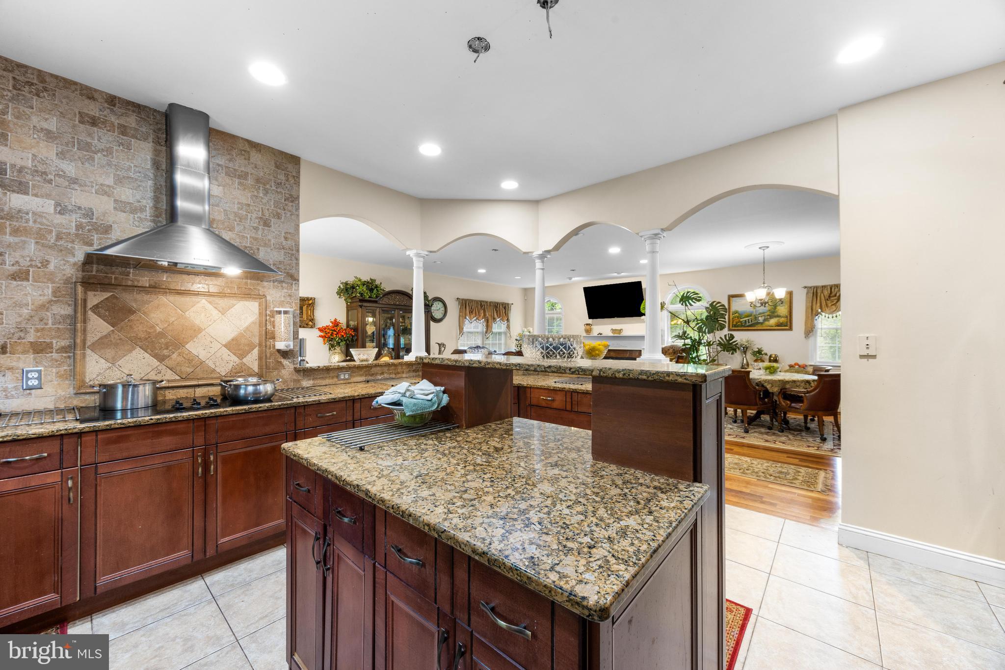 KINGSVILLE - Residential