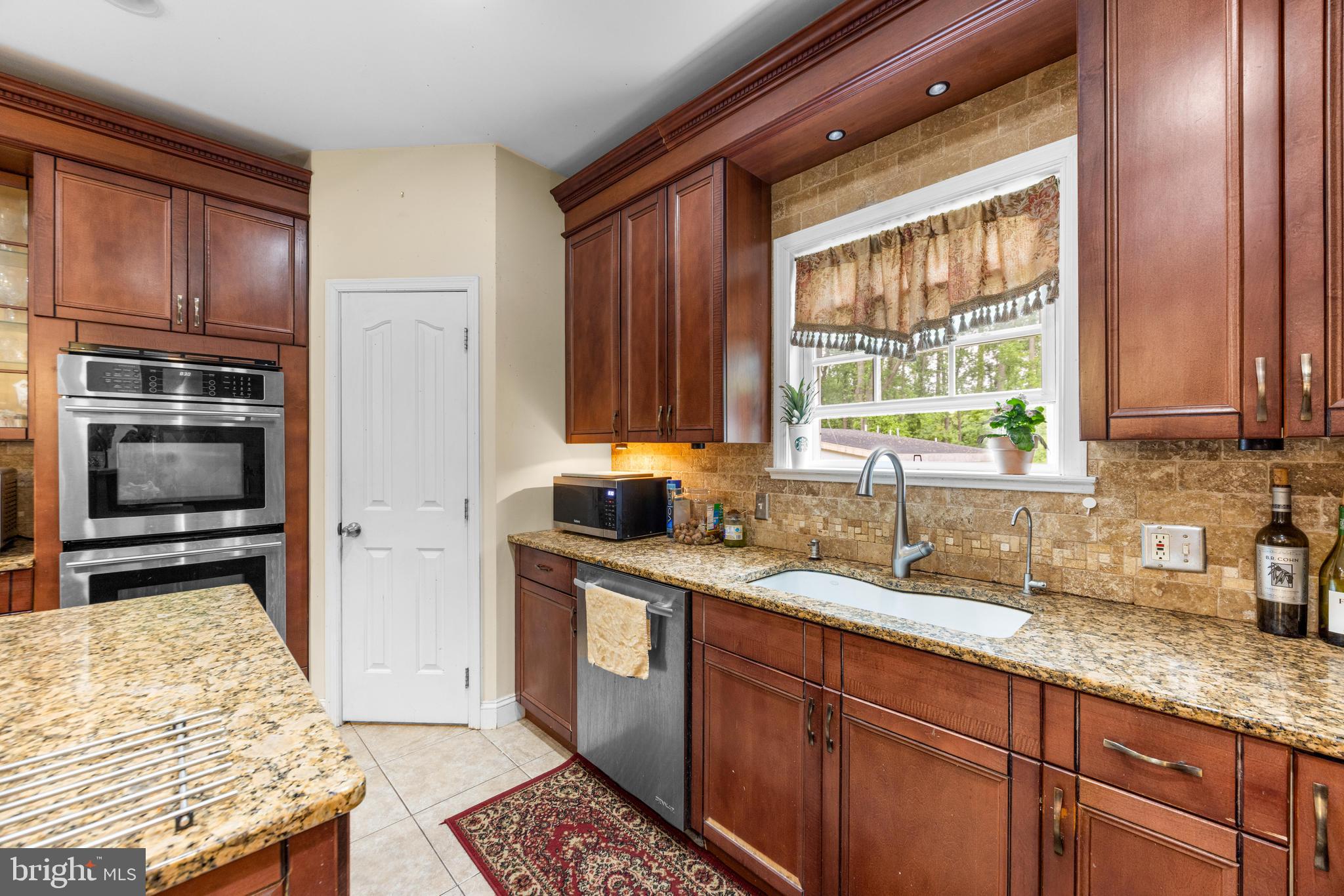 KINGSVILLE - Residential