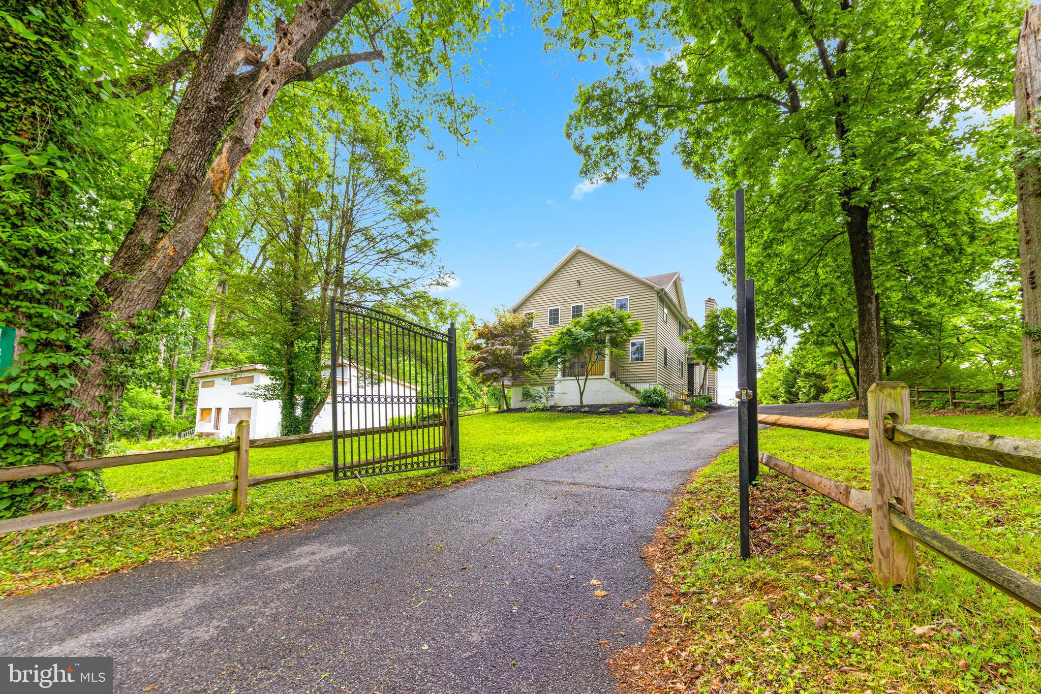 KINGSVILLE - Residential