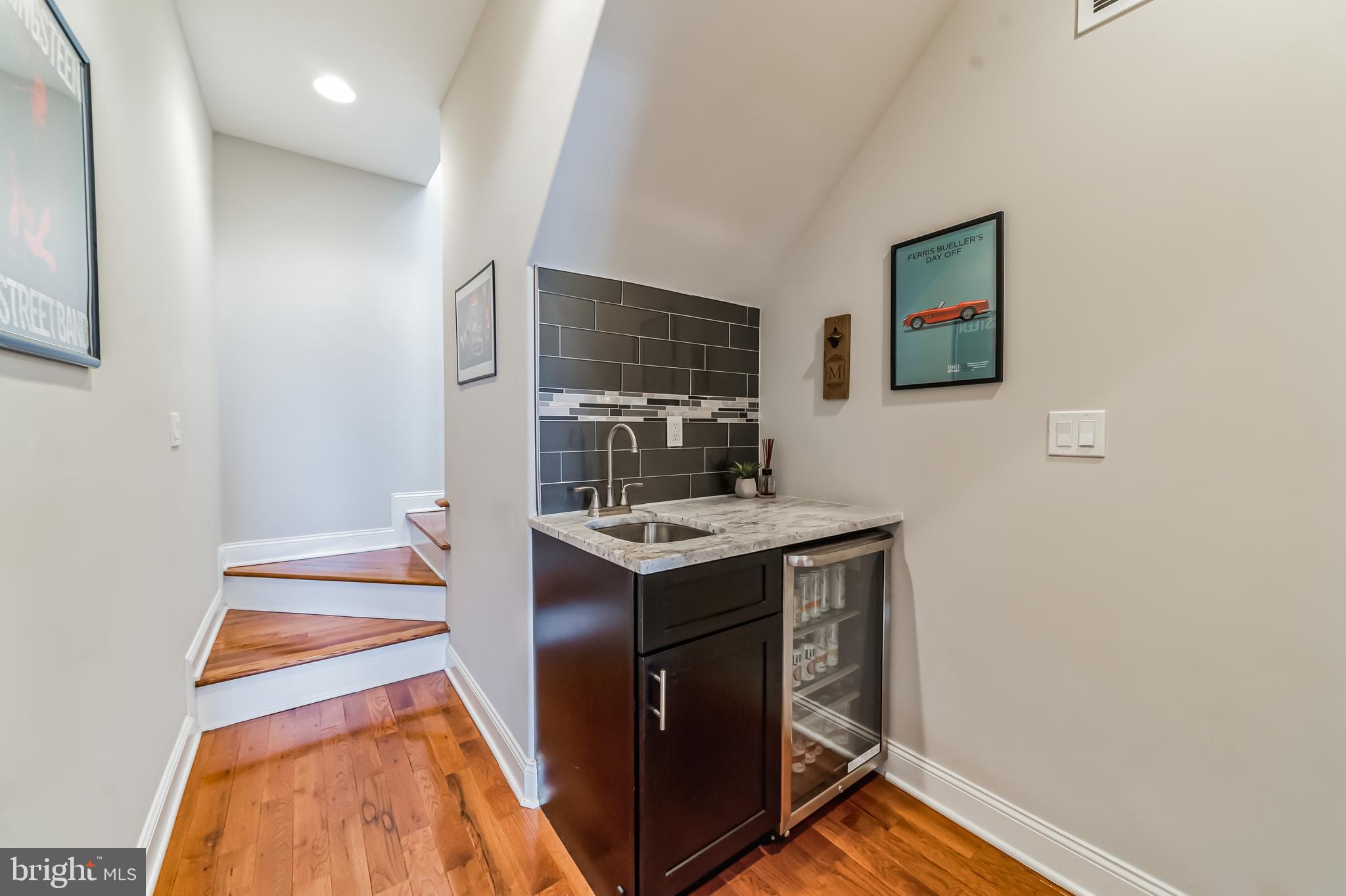 POINT BREEZE - Residential Lease