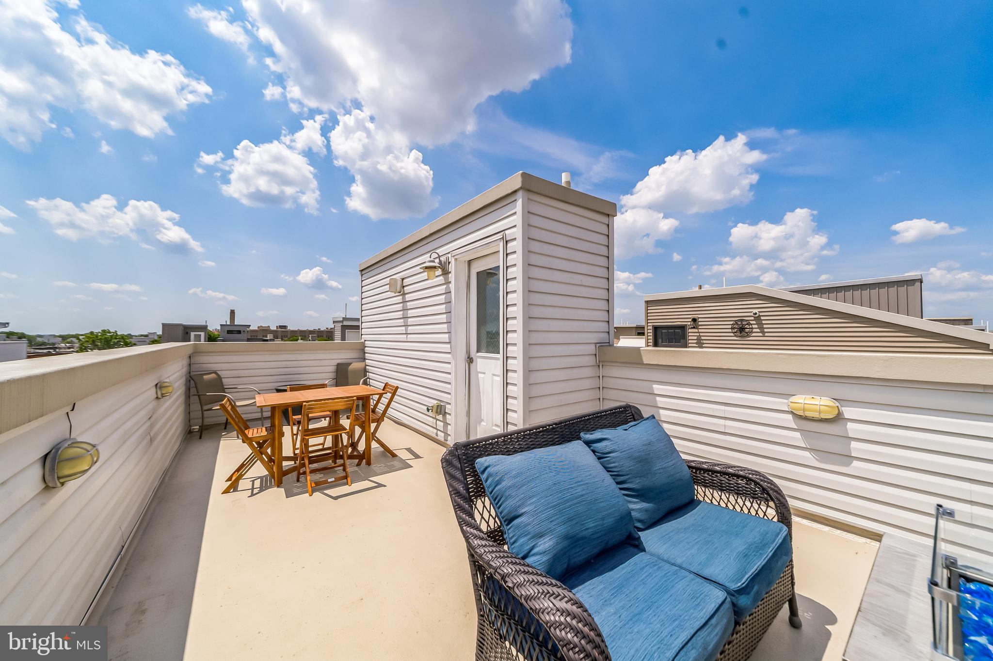 POINT BREEZE - Residential Lease
