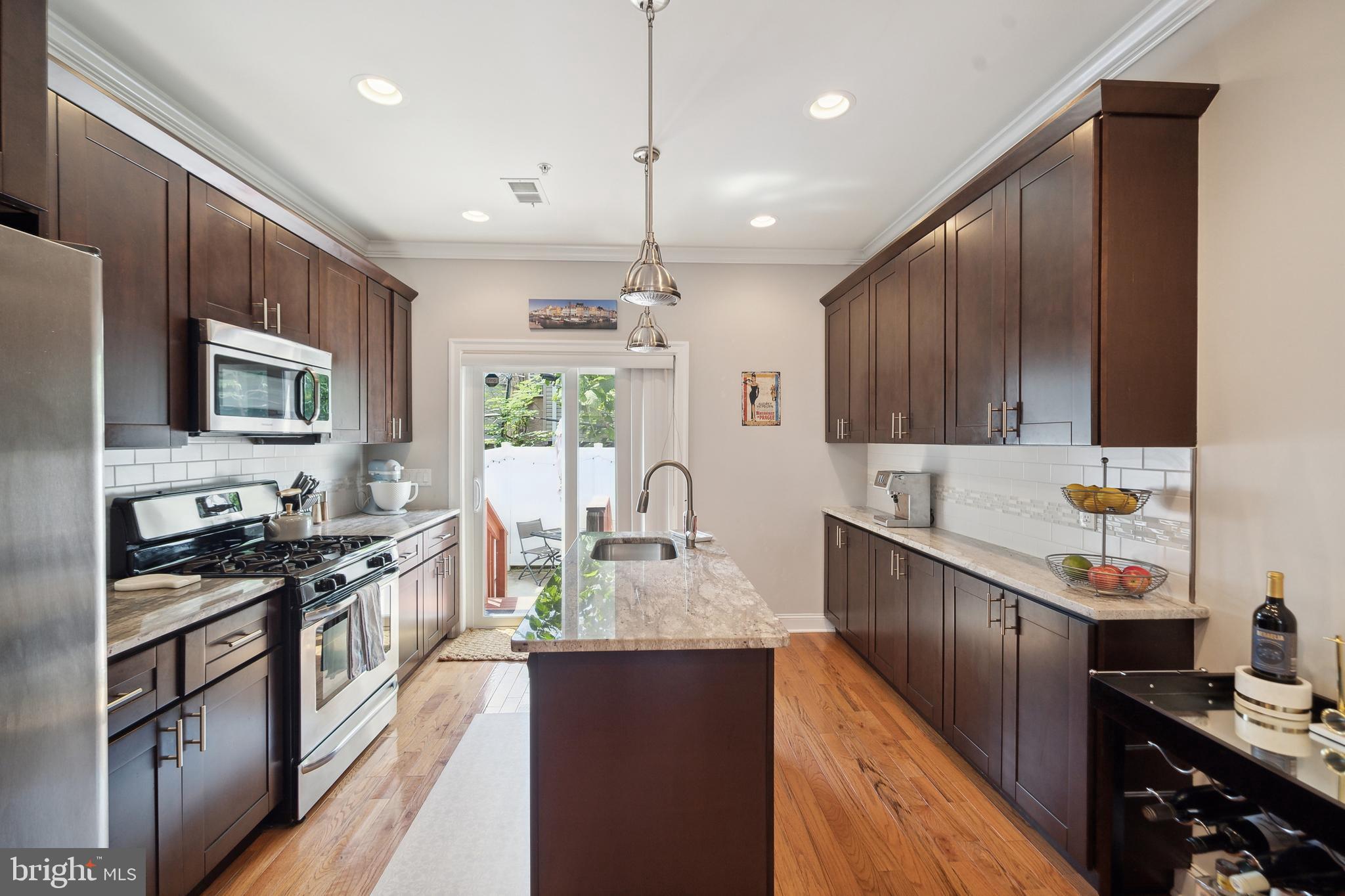 POINT BREEZE - Residential Lease