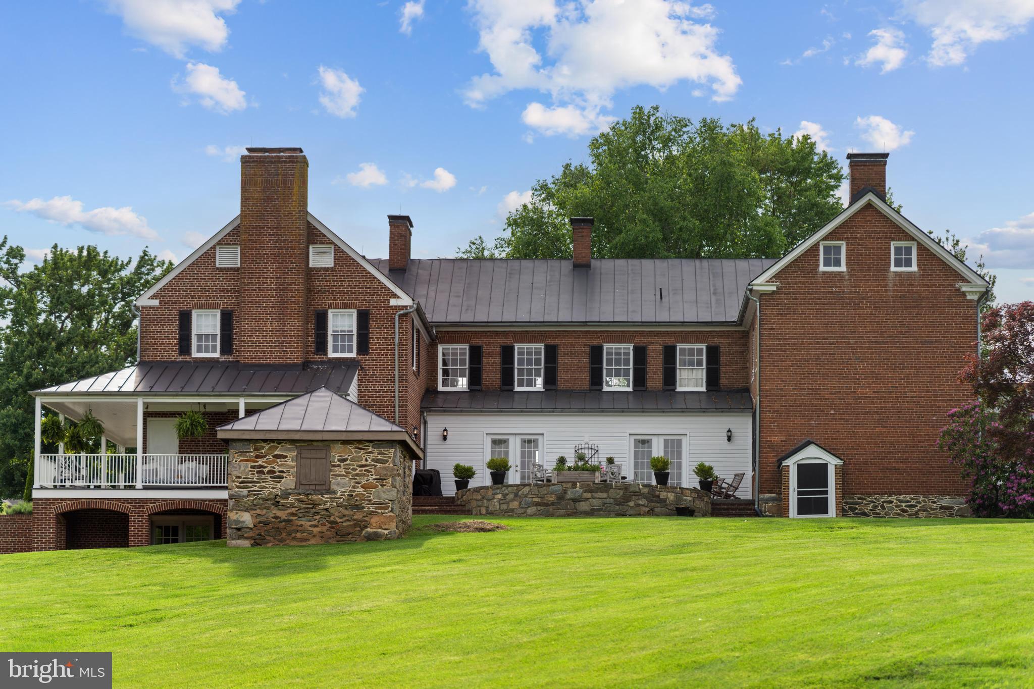 WRIGHT FARM - Residential