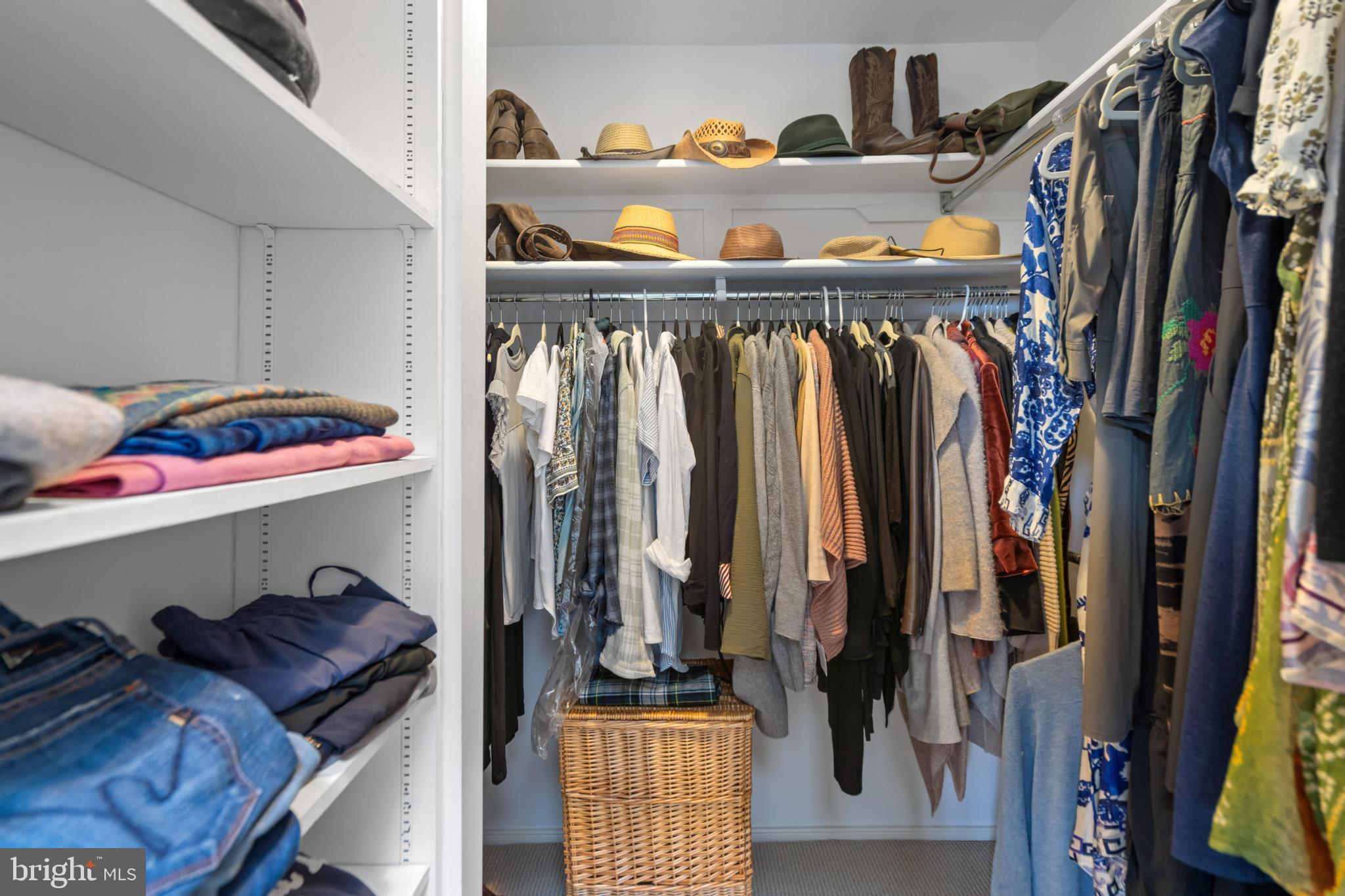 WRIGHT FARM - Residential