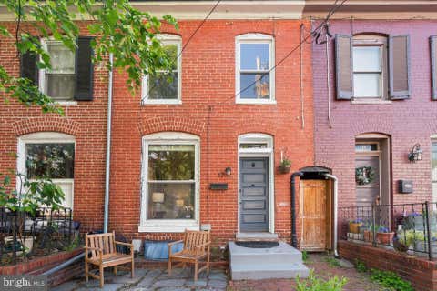 Townhouse For Sale - 17 S Jefferson Street<br/> FREDERICK, MD 21701