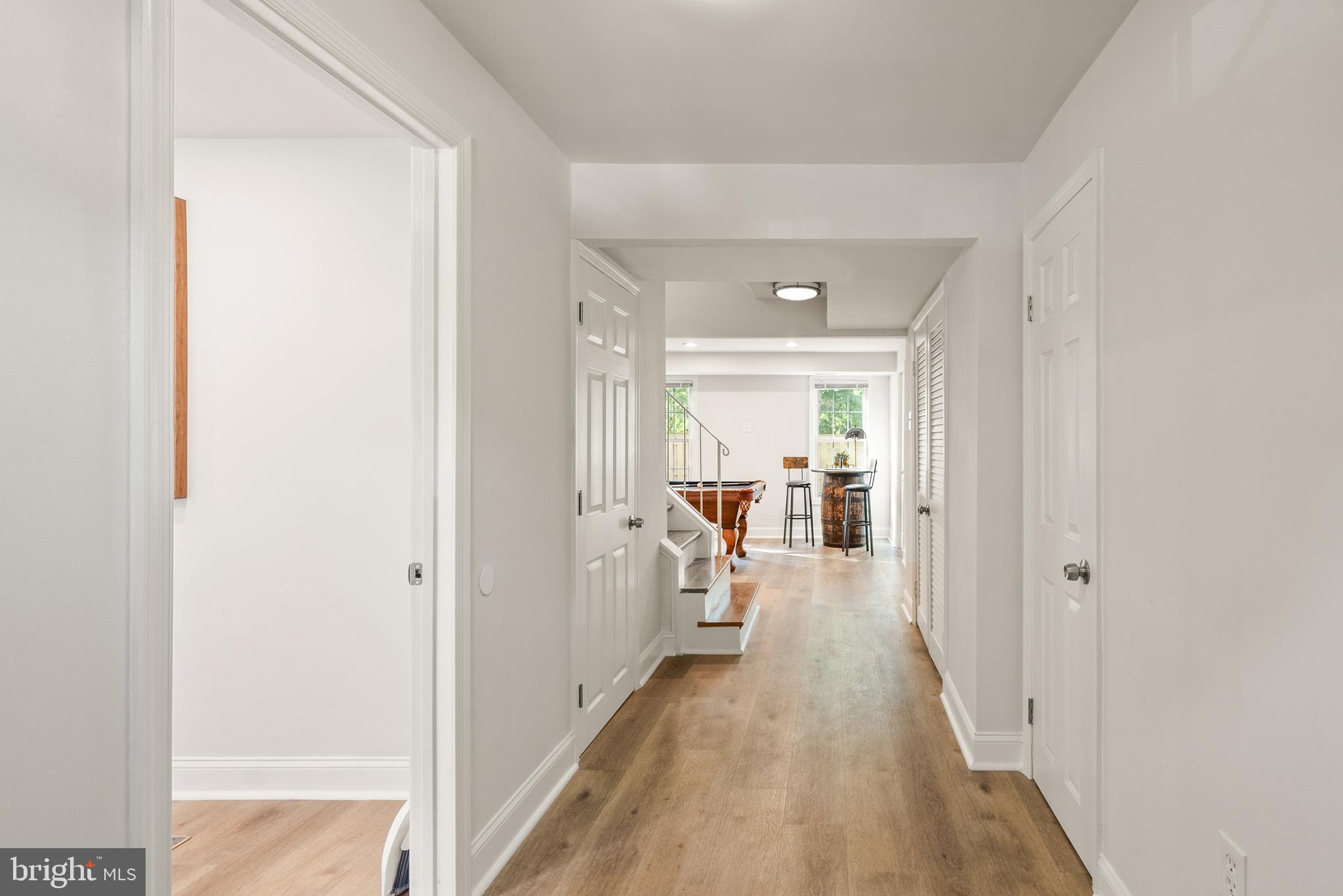 PINEWOOD LAKE - Residential