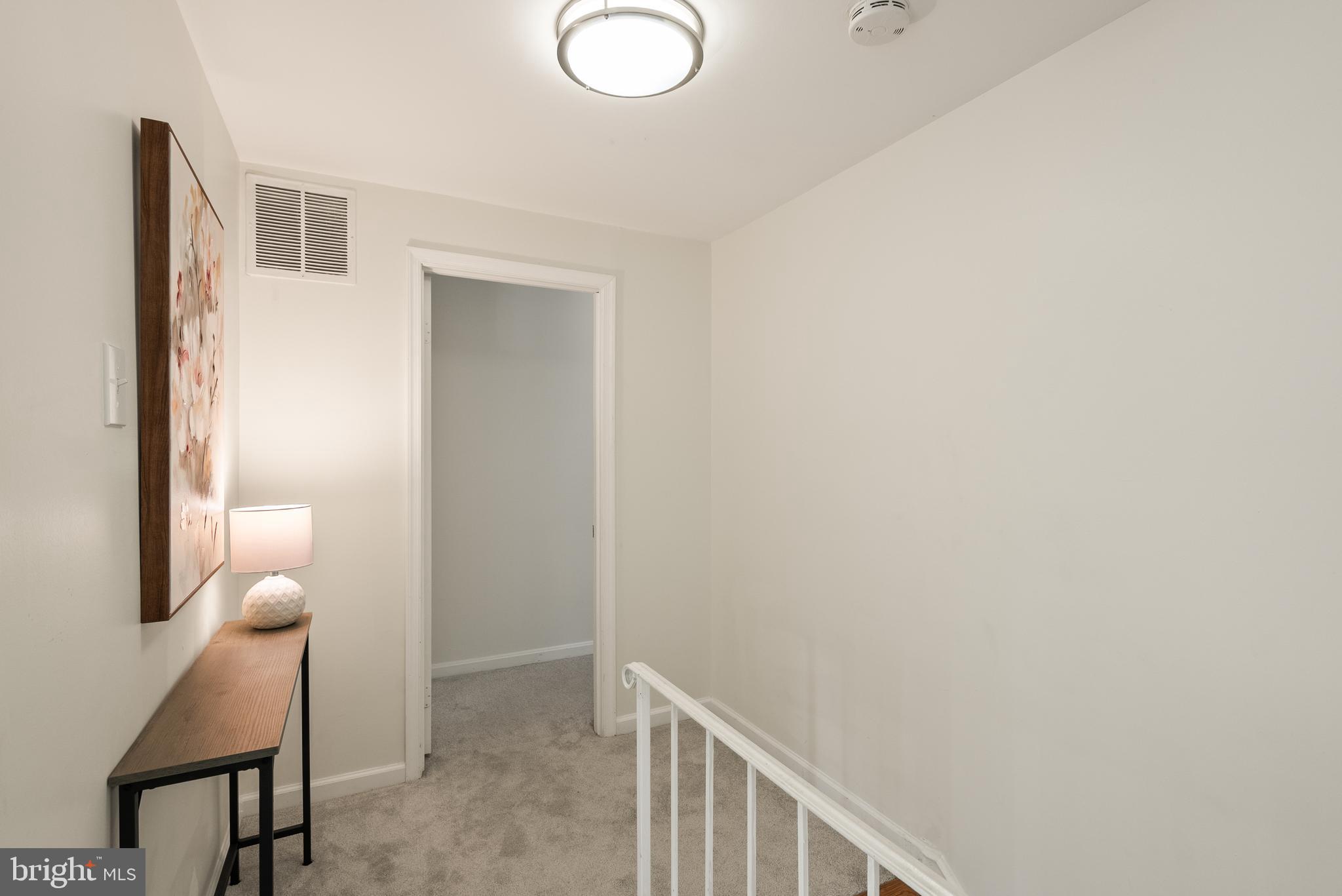 PINEWOOD LAKE - Residential