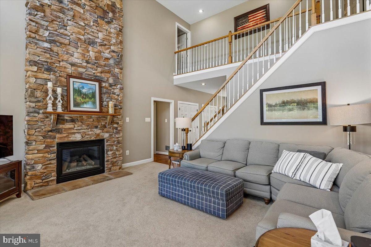 CATTAIL POND - Residential