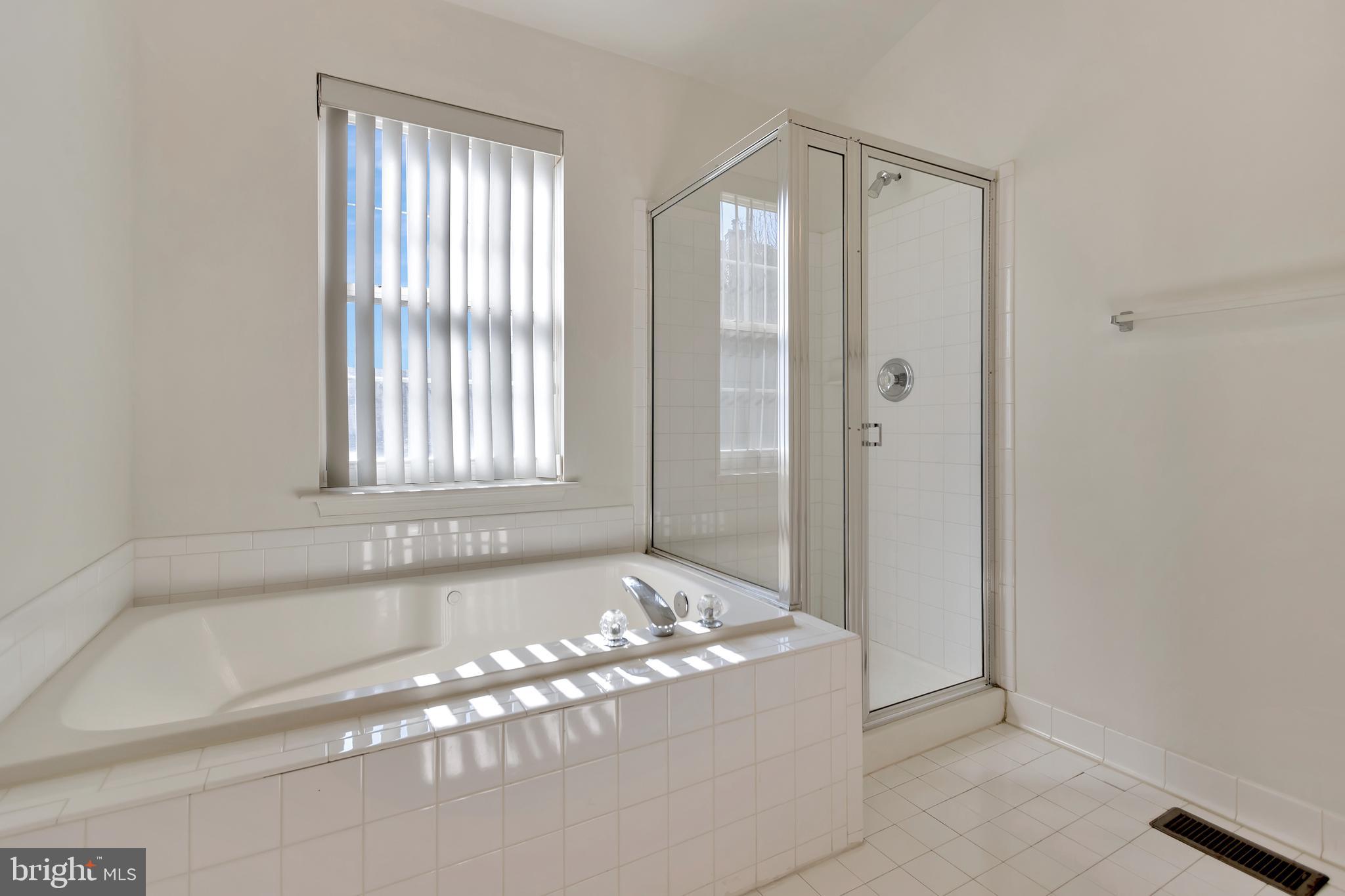 LYONS GATE - Residential