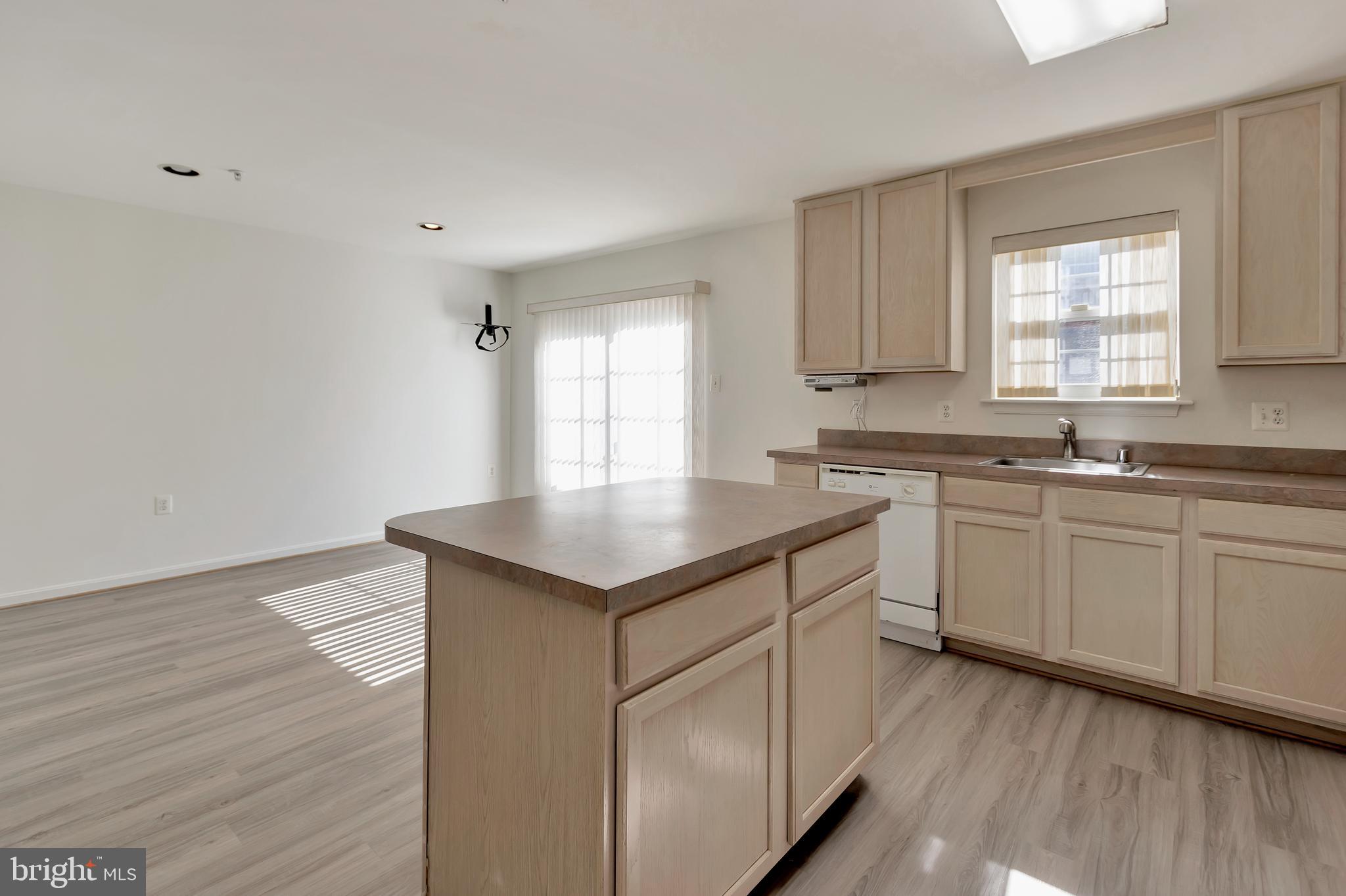 LYONS GATE - Residential