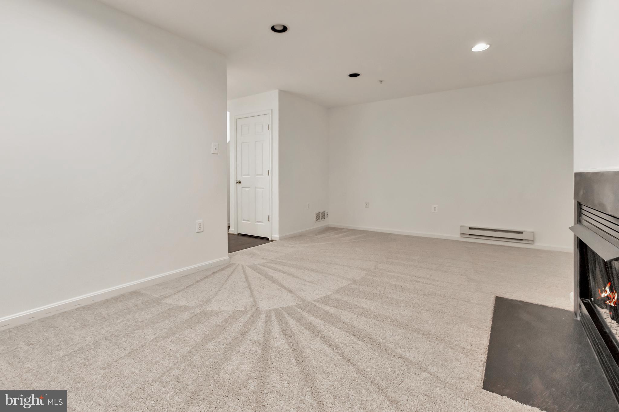 LYONS GATE - Residential