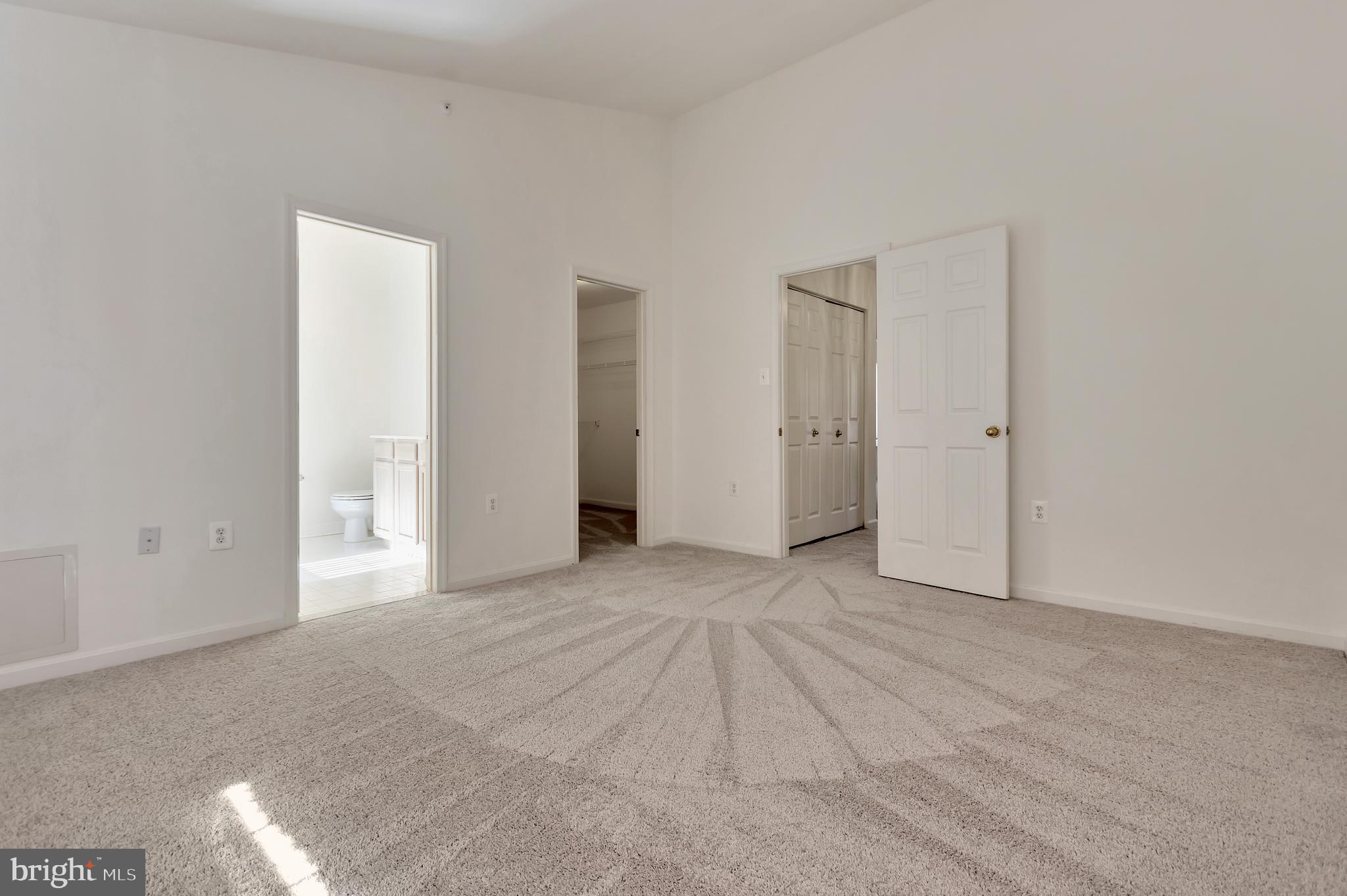 LYONS GATE - Residential