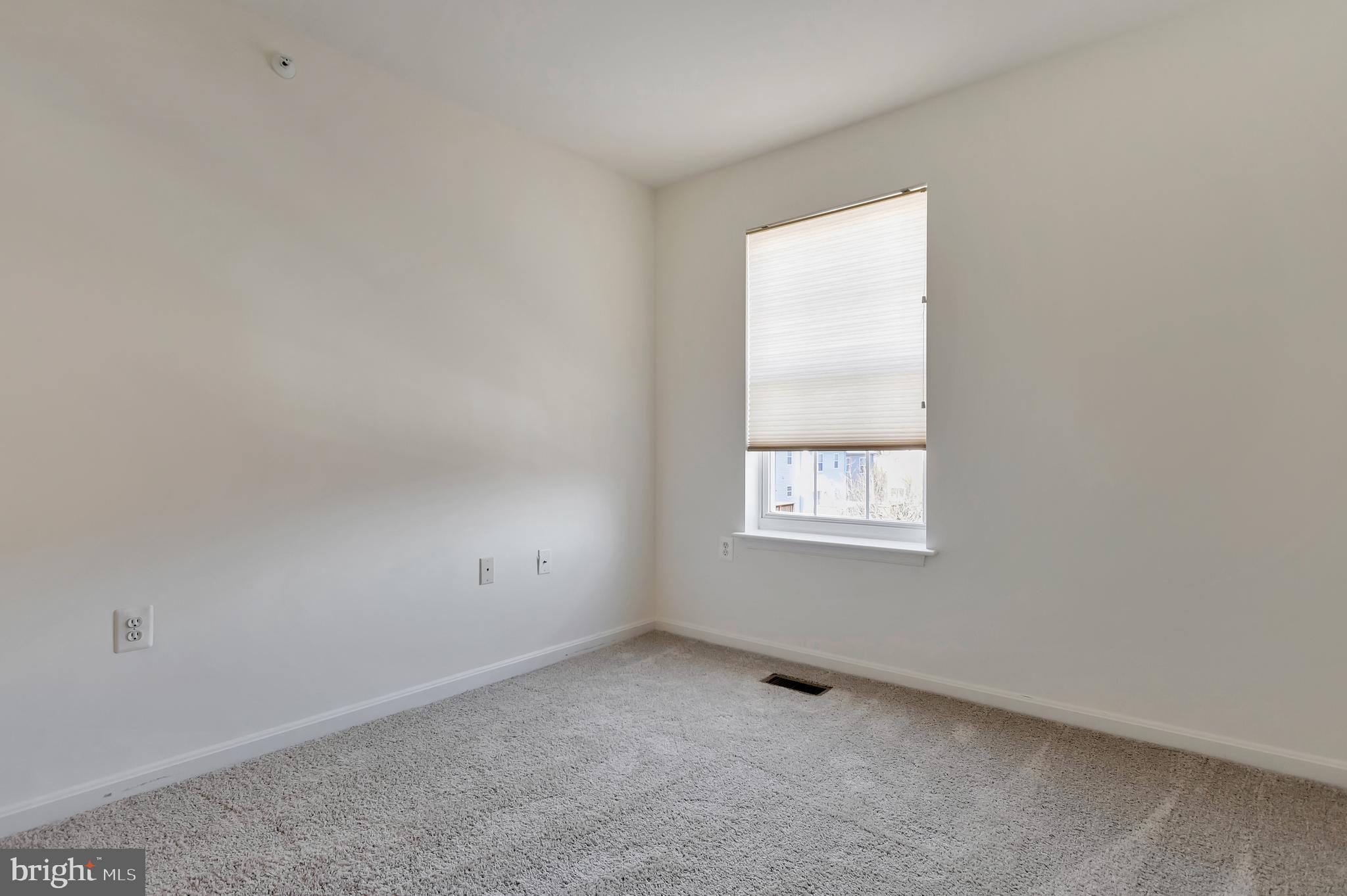 LYONS GATE - Residential