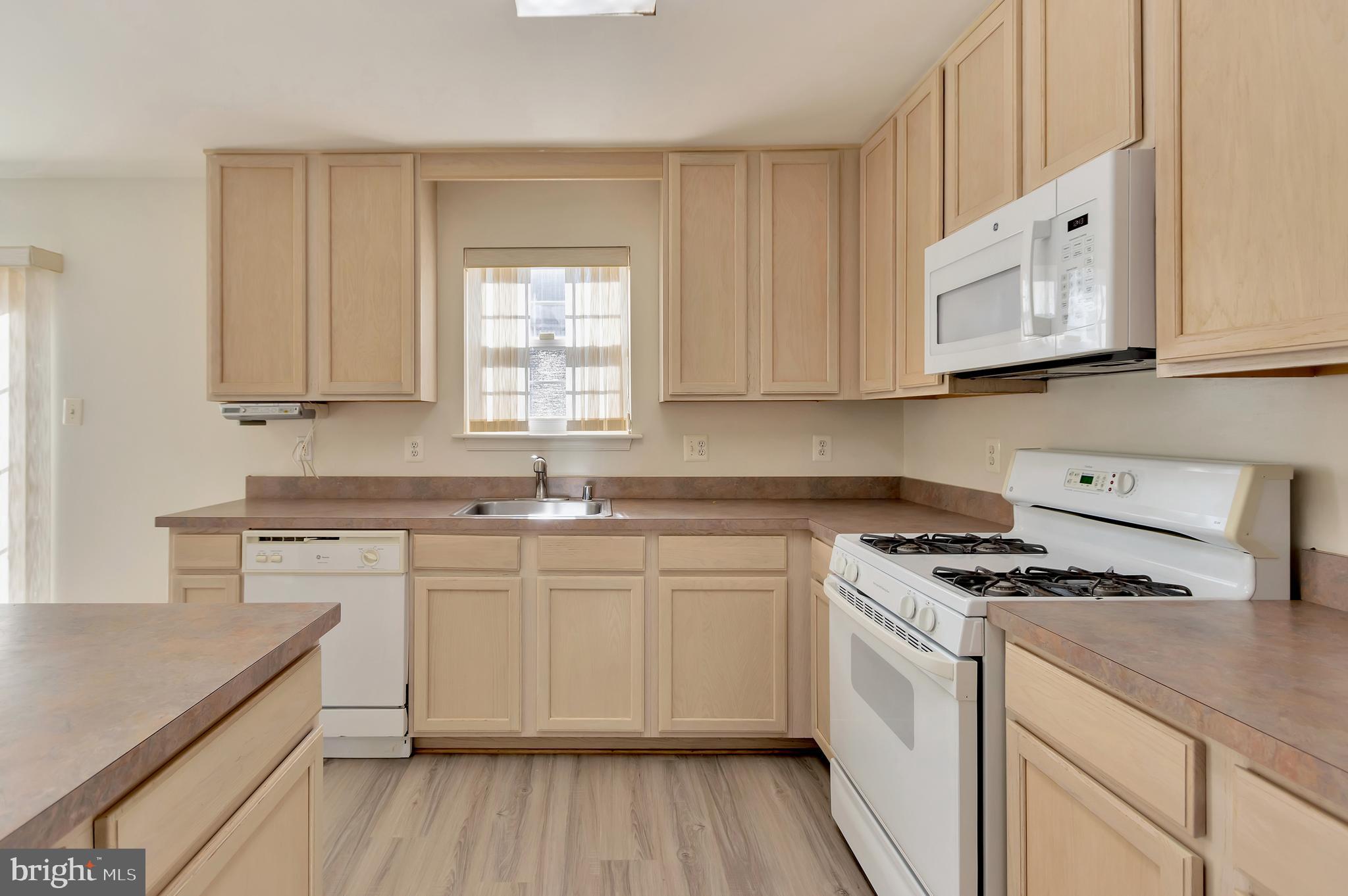 LYONS GATE - Residential