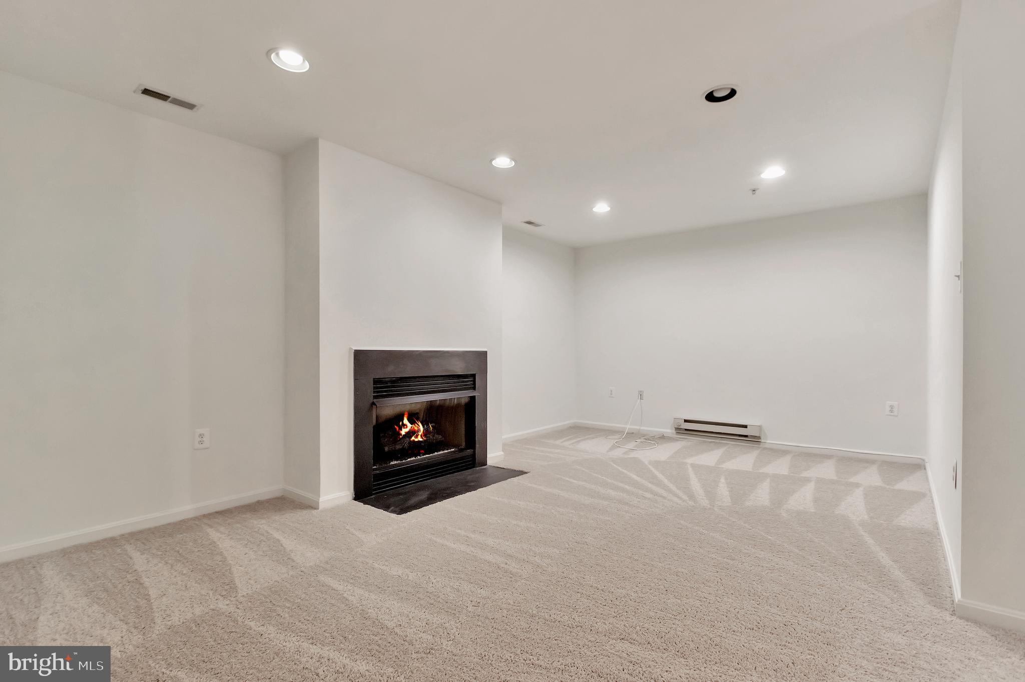 LYONS GATE - Residential