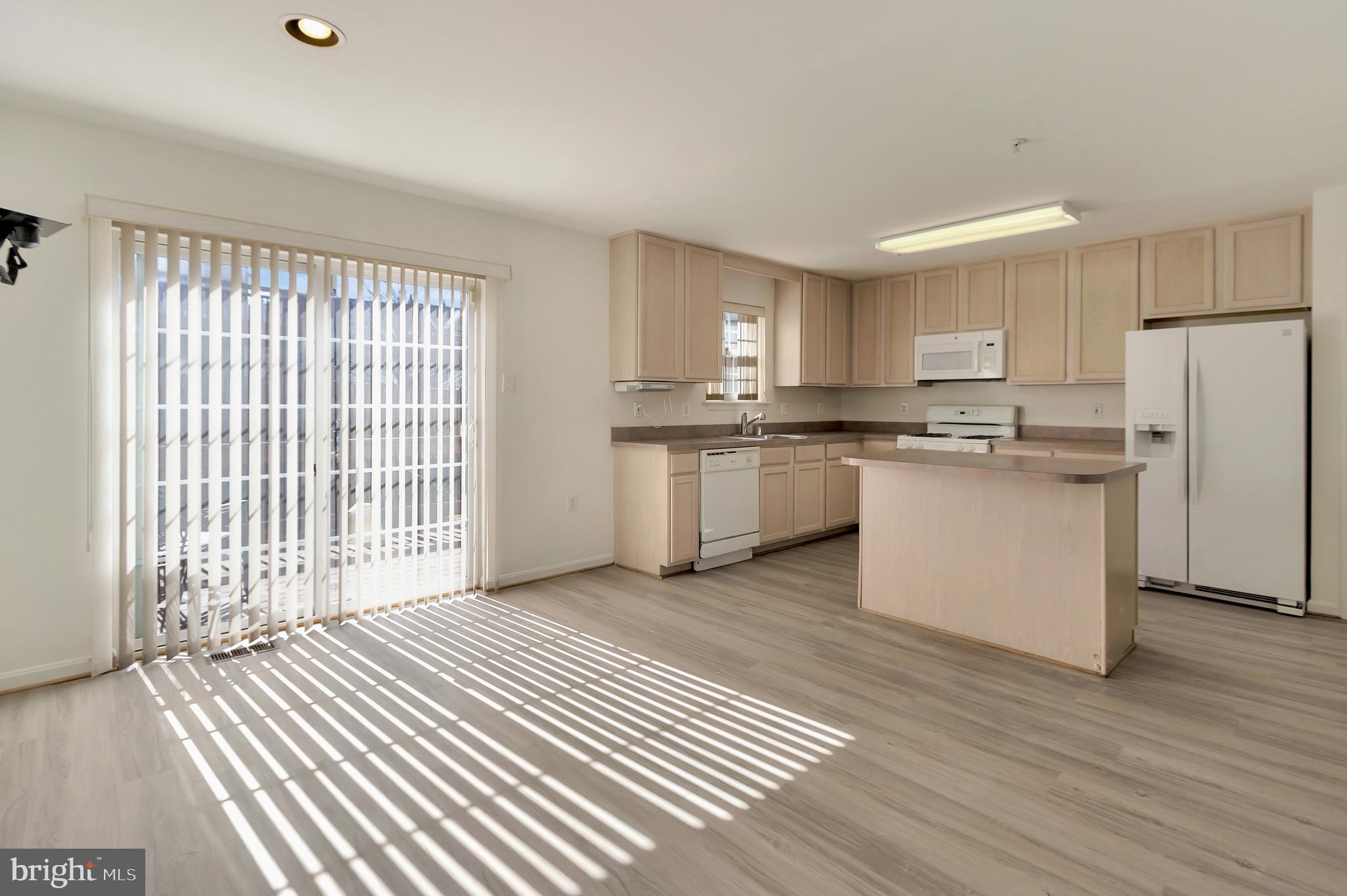 LYONS GATE - Residential